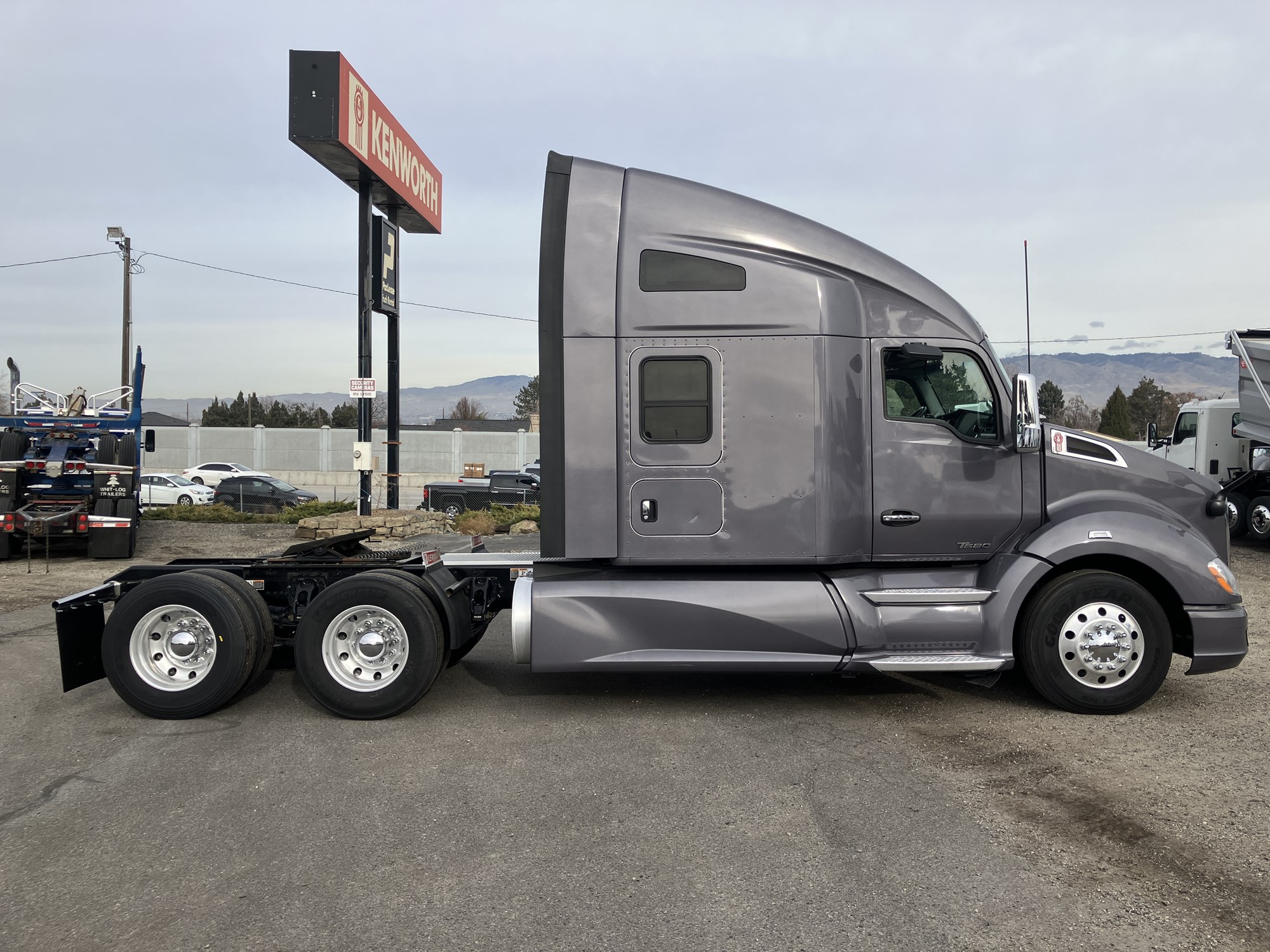 2021 Kenworth T680 - image 6 of 6