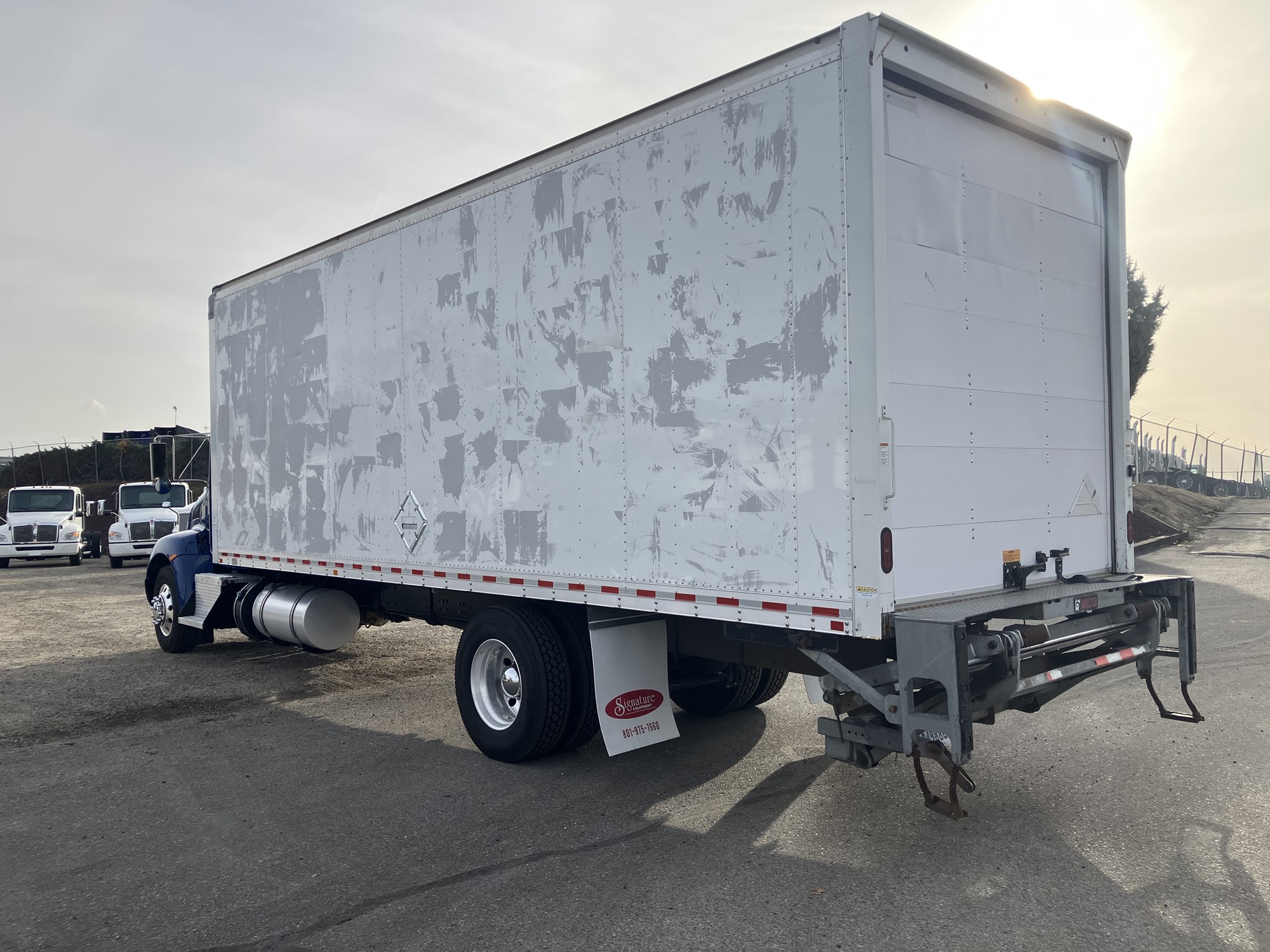 2021 Kenworth T270 - image 3 of 6