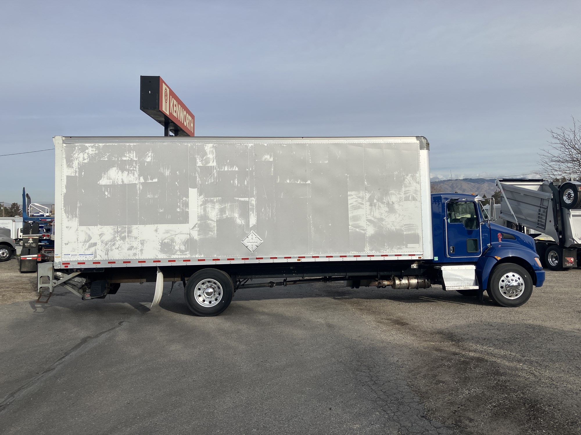 2021 Kenworth T270 - image 6 of 6