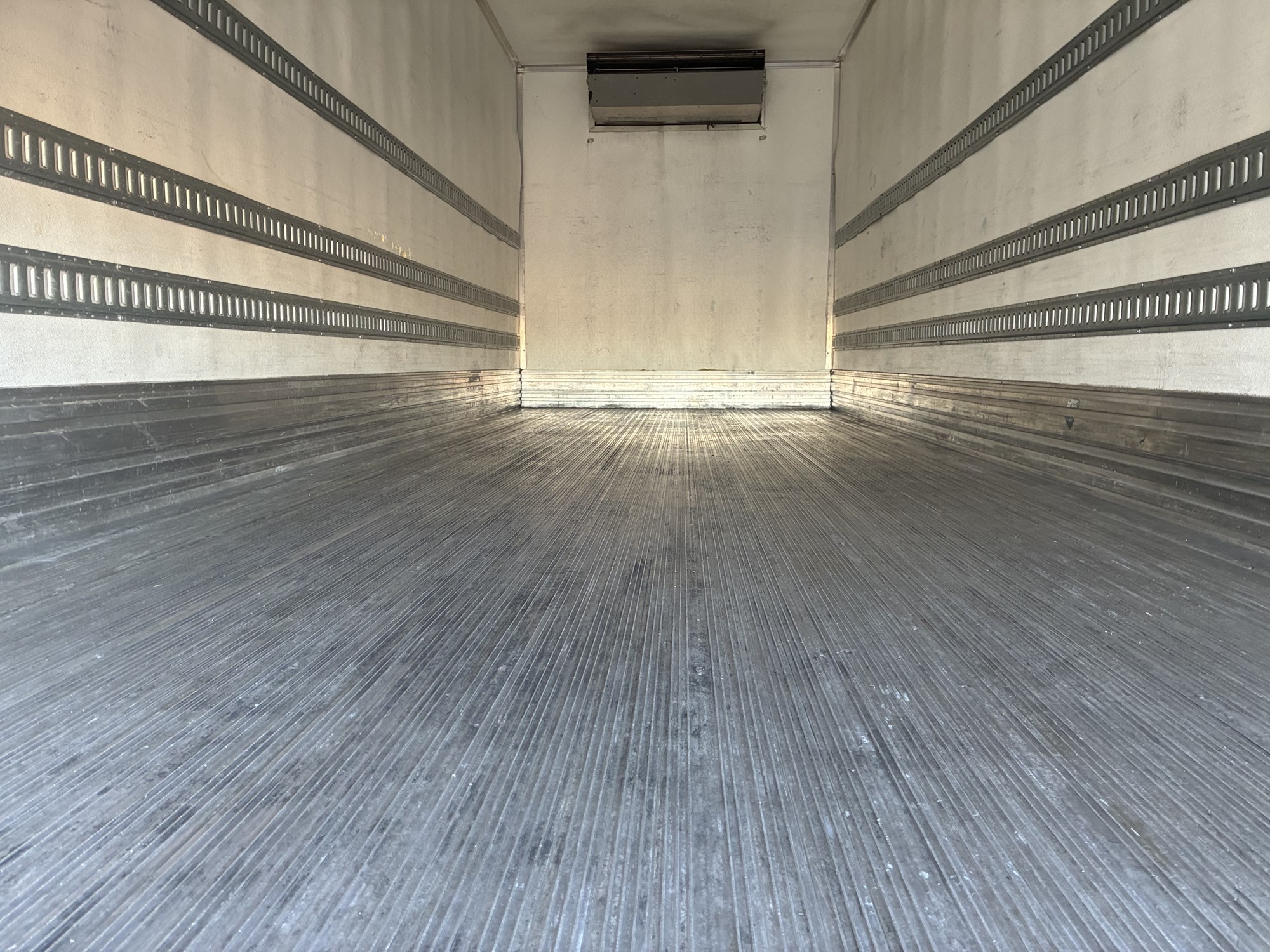 2021 Kenworth T270 2021 Kenworth T270 - image 5 of 6