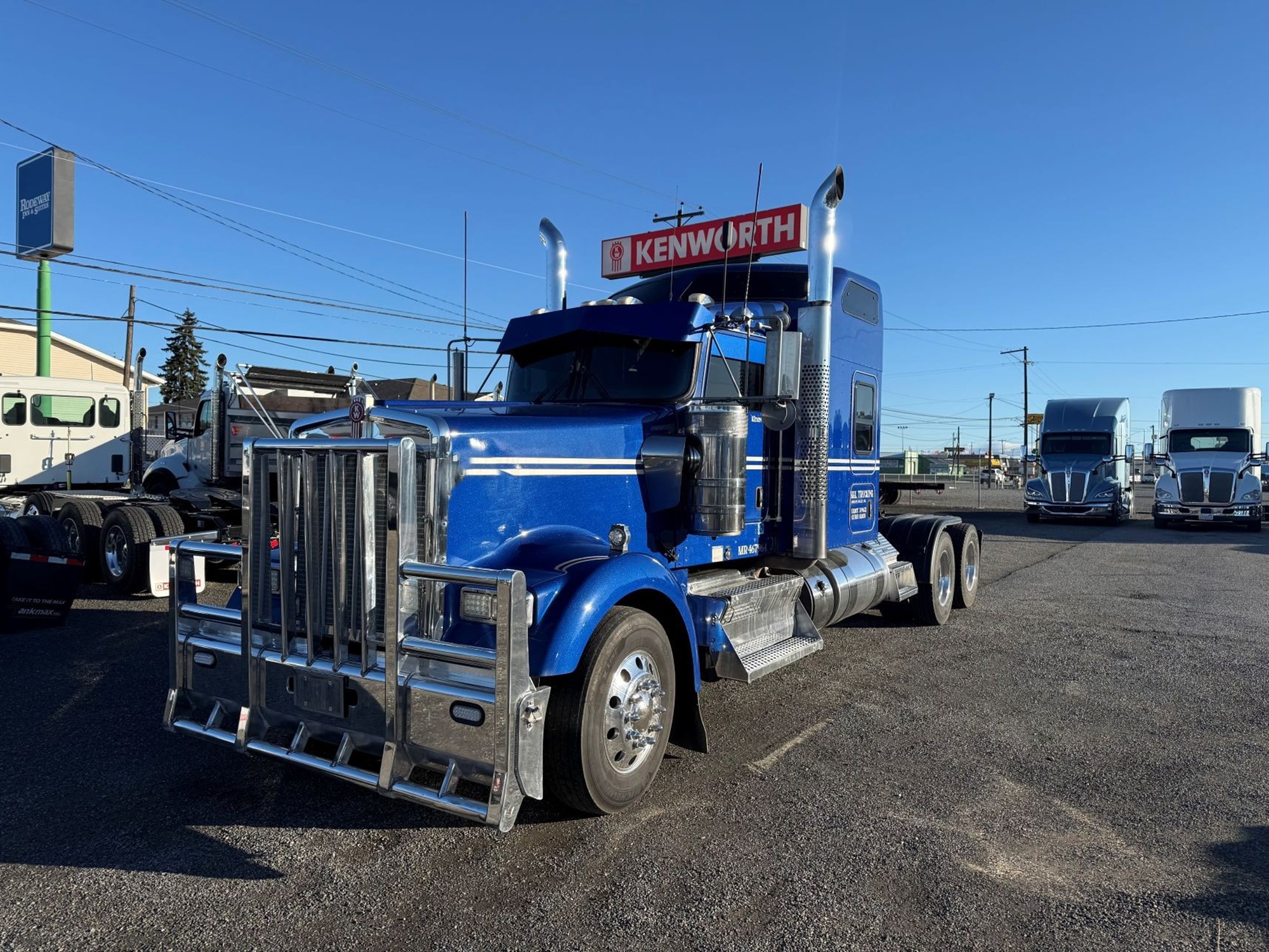 2021 Kenworth W900 - image 1 of 6