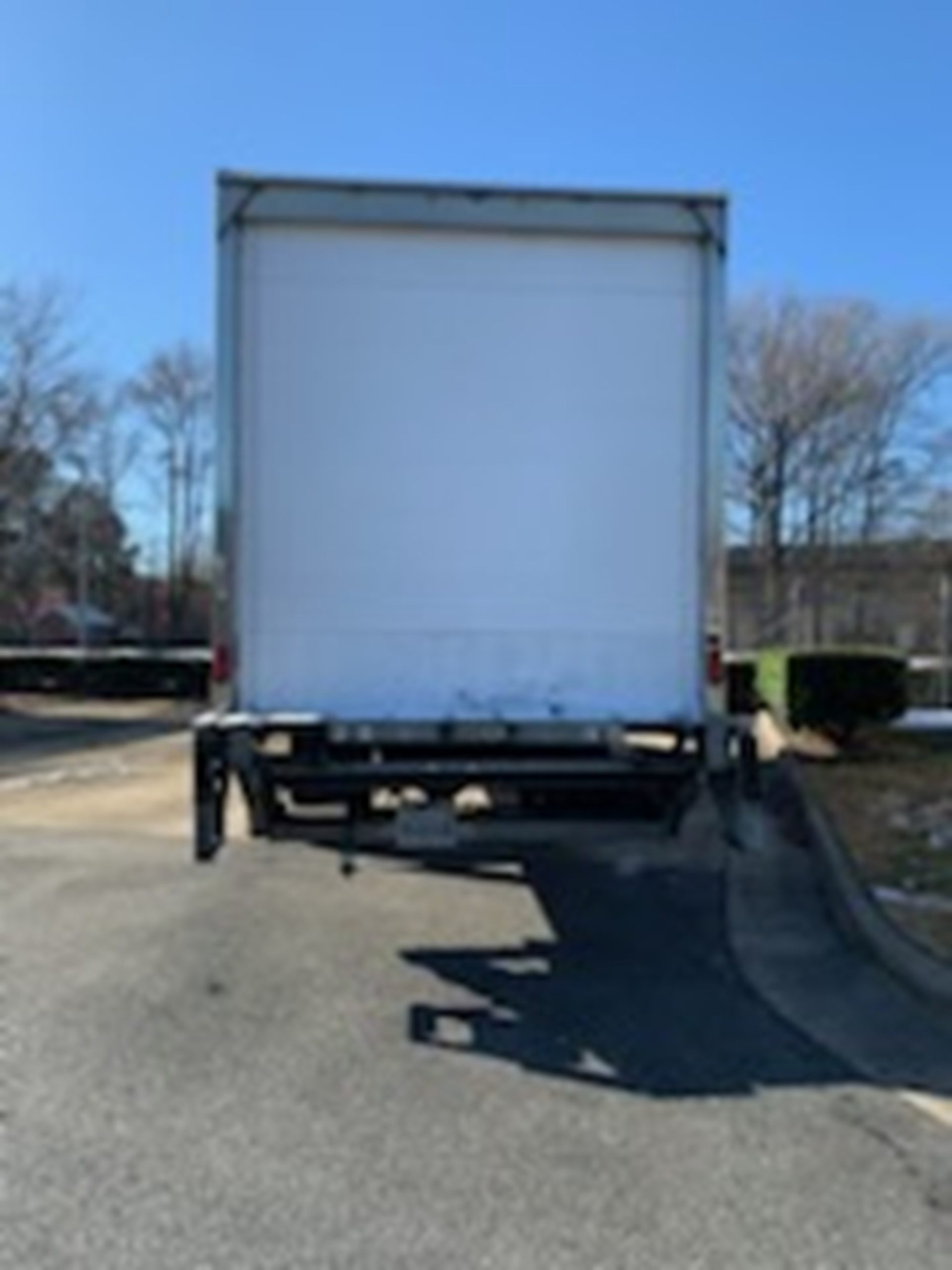 2023 Freightliner M2 - image 4 of 6