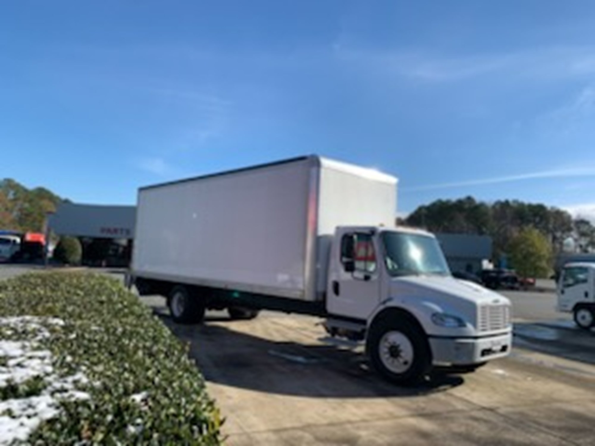 2023 Freightliner M2 - image 5 of 6