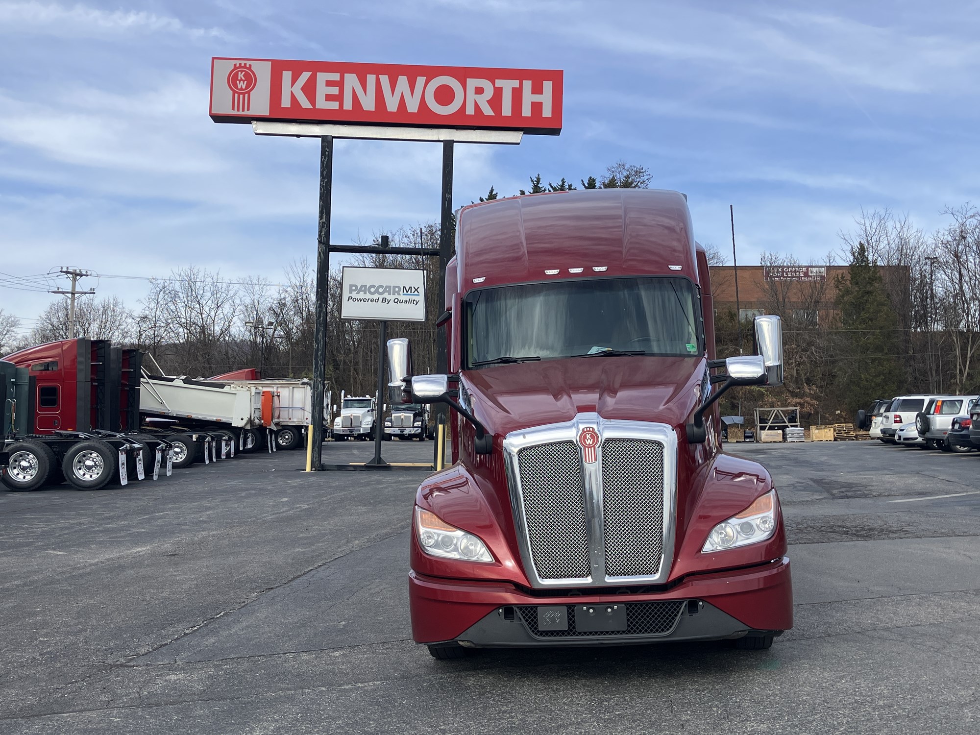 2023 Kenworth T680 Next Gen 2023 Kenworth T680 Next Gen - image 3 of 6