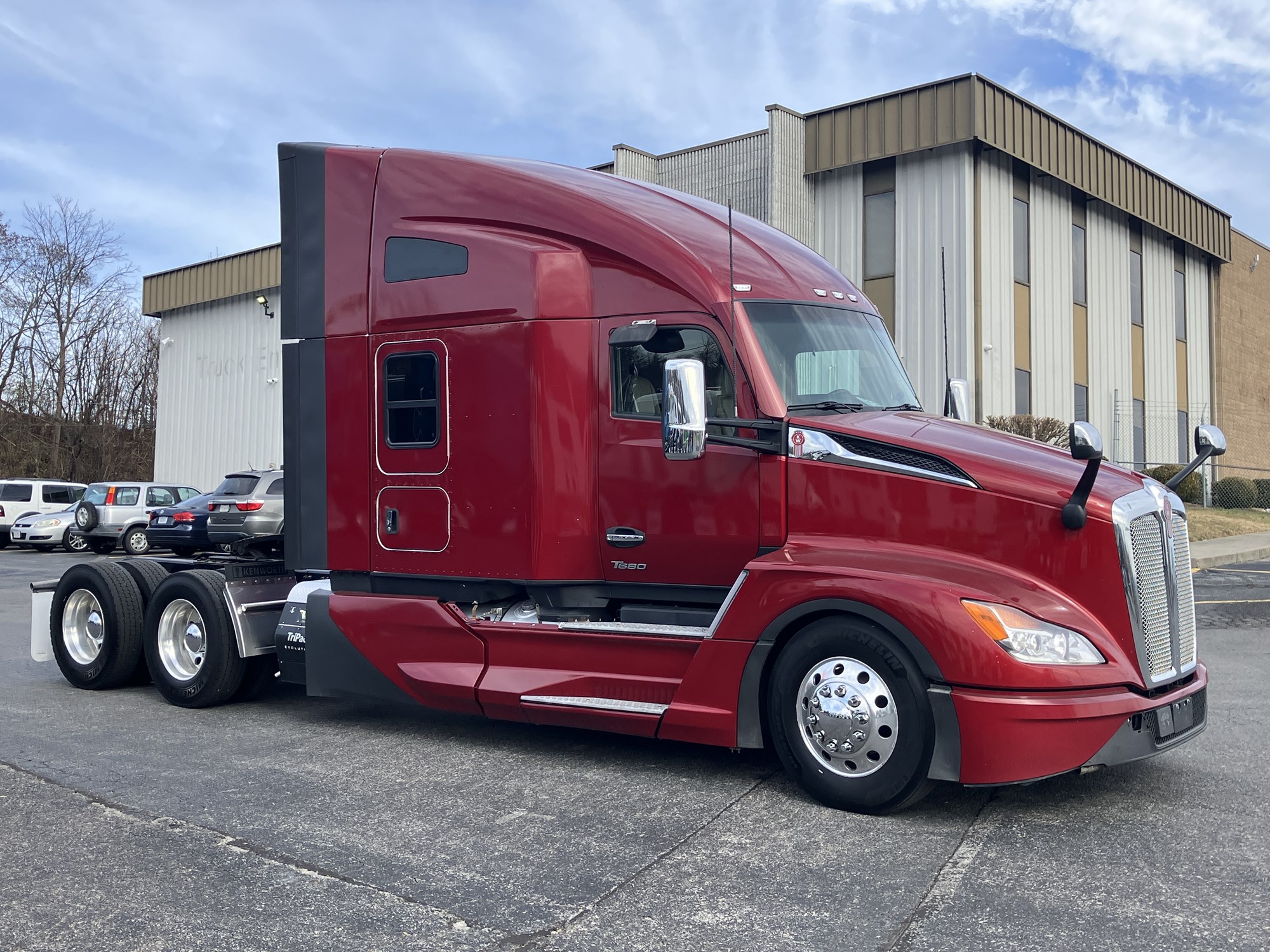 2023 Kenworth T680 Next Gen 2023 Kenworth T680 Next Gen - image 4 of 6