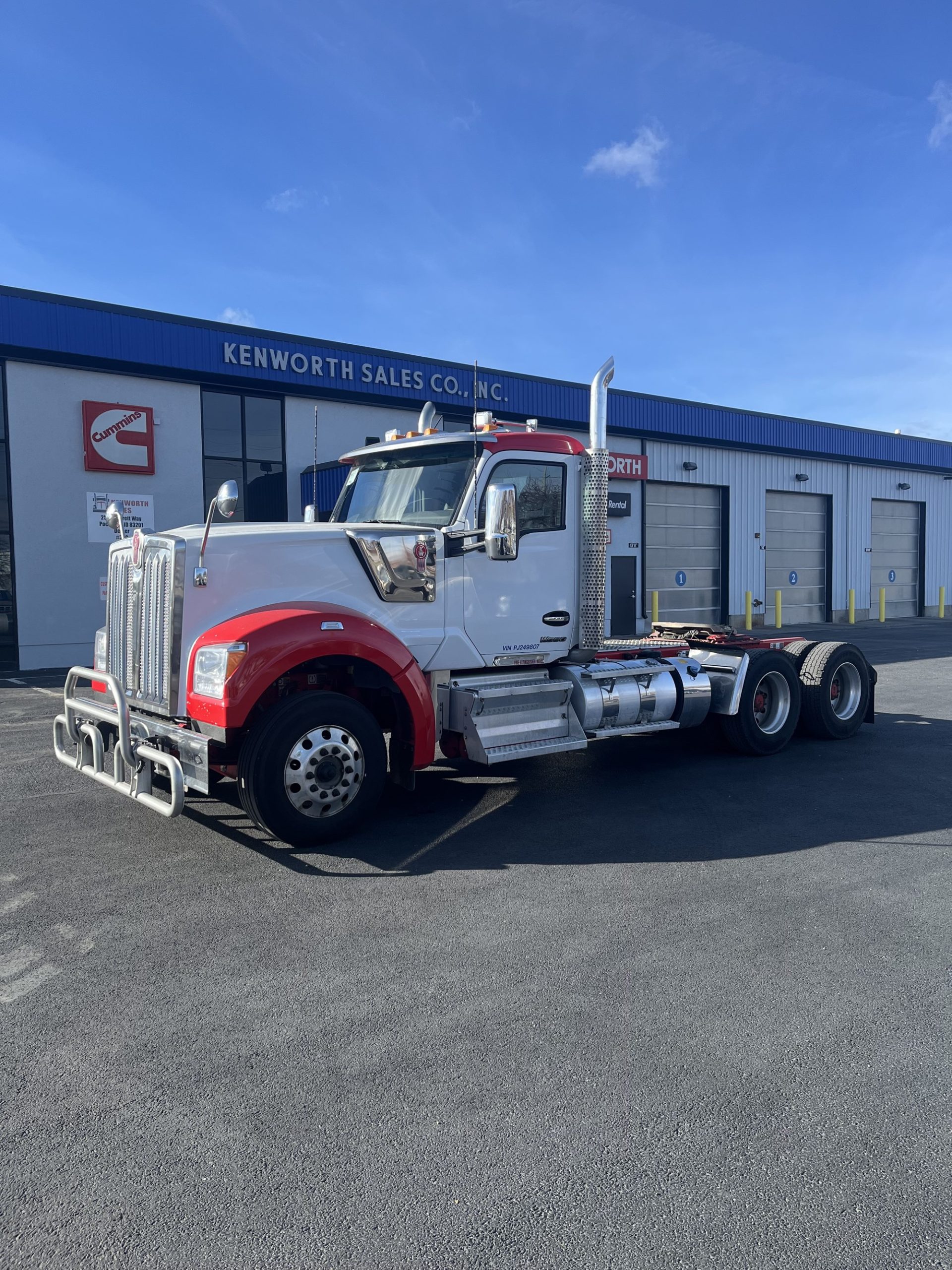 2023 Kenworth W990 - image 1