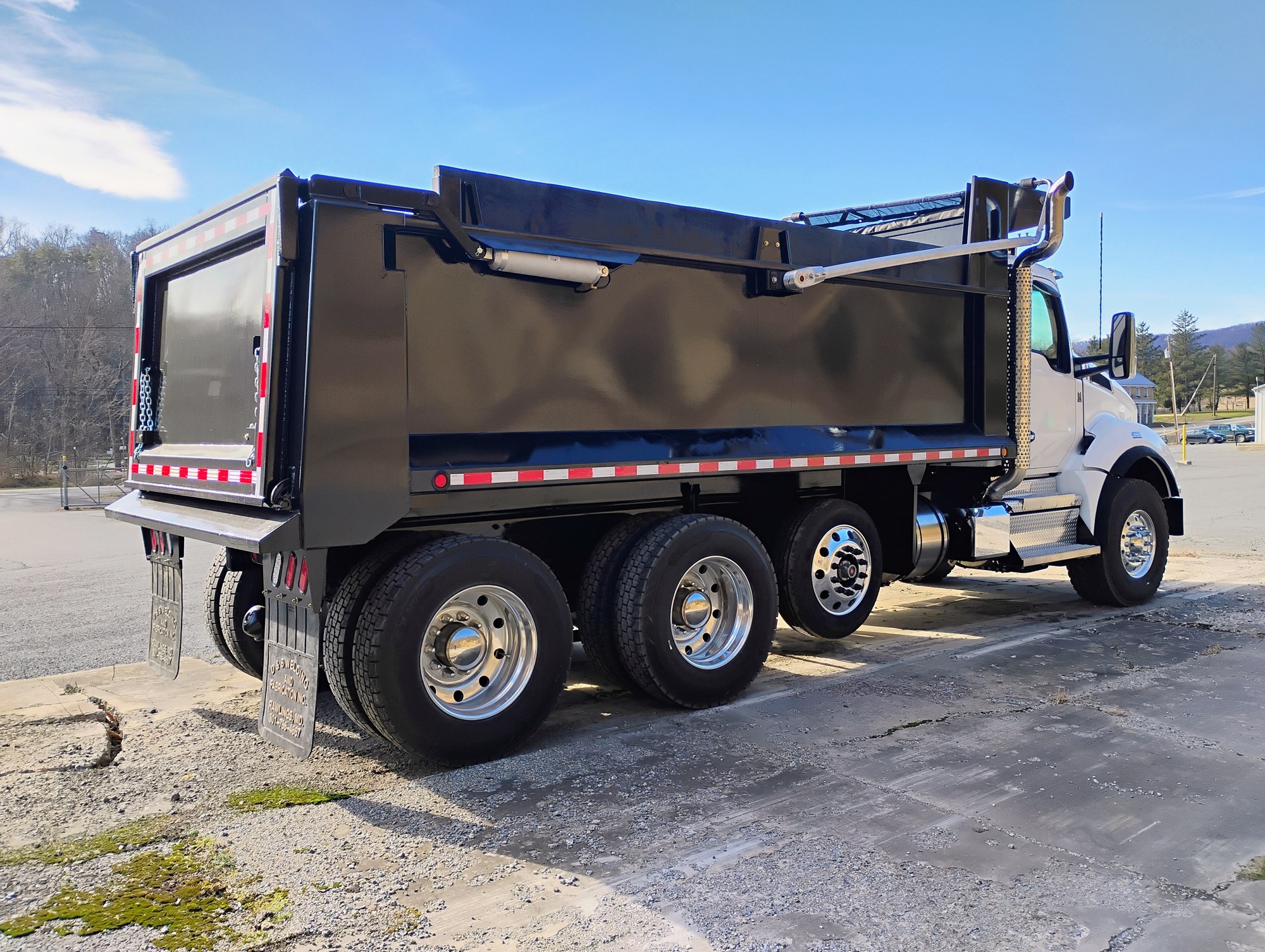 2024 Kenworth T880 - image 6