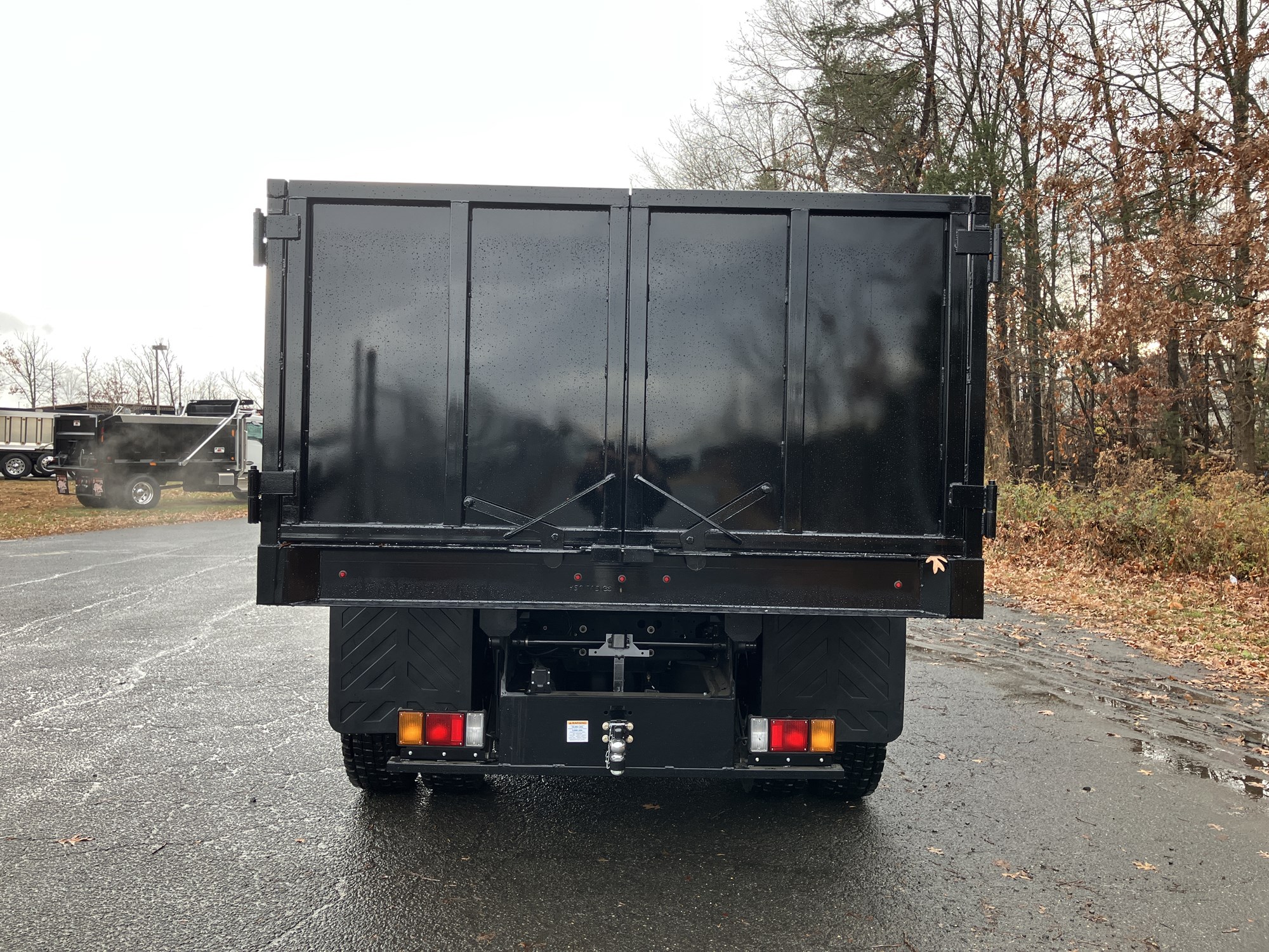 2025 Isuzu FVR MW3 - image 5 of 6