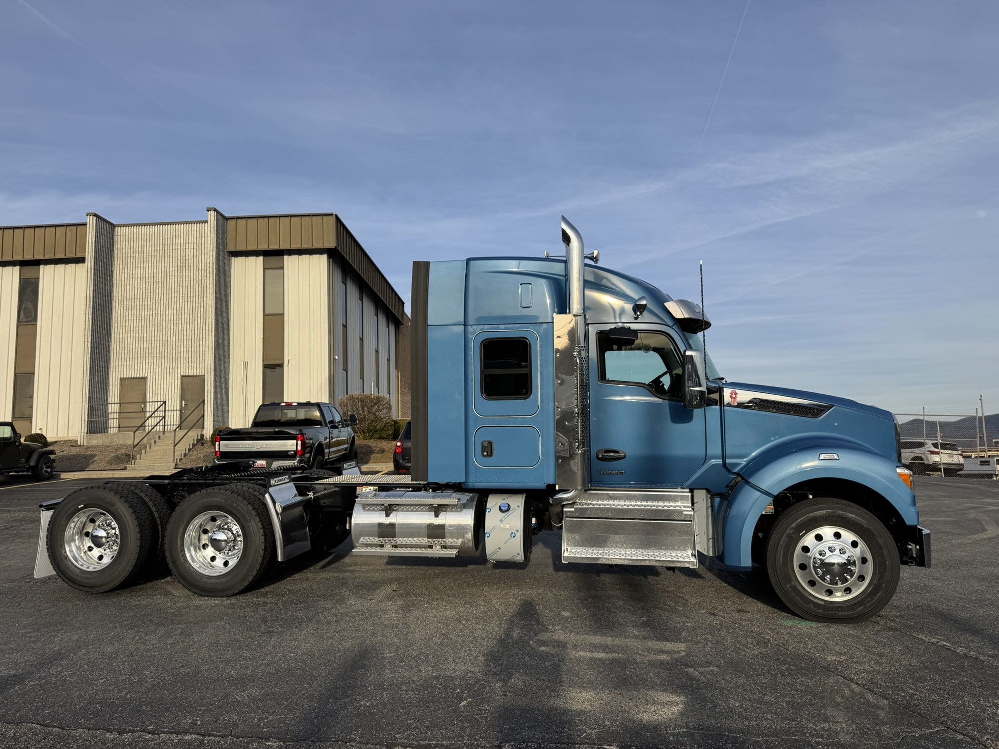 2026 Kenworth T880 2026 Kenworth T880 - image 3 of 6