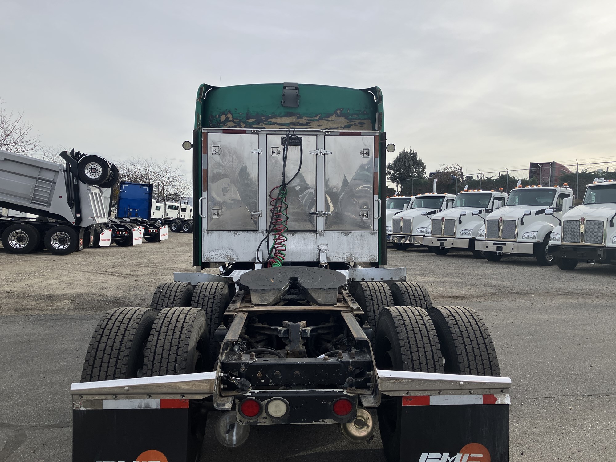 1999 Kenworth W900 - image 4 of 6