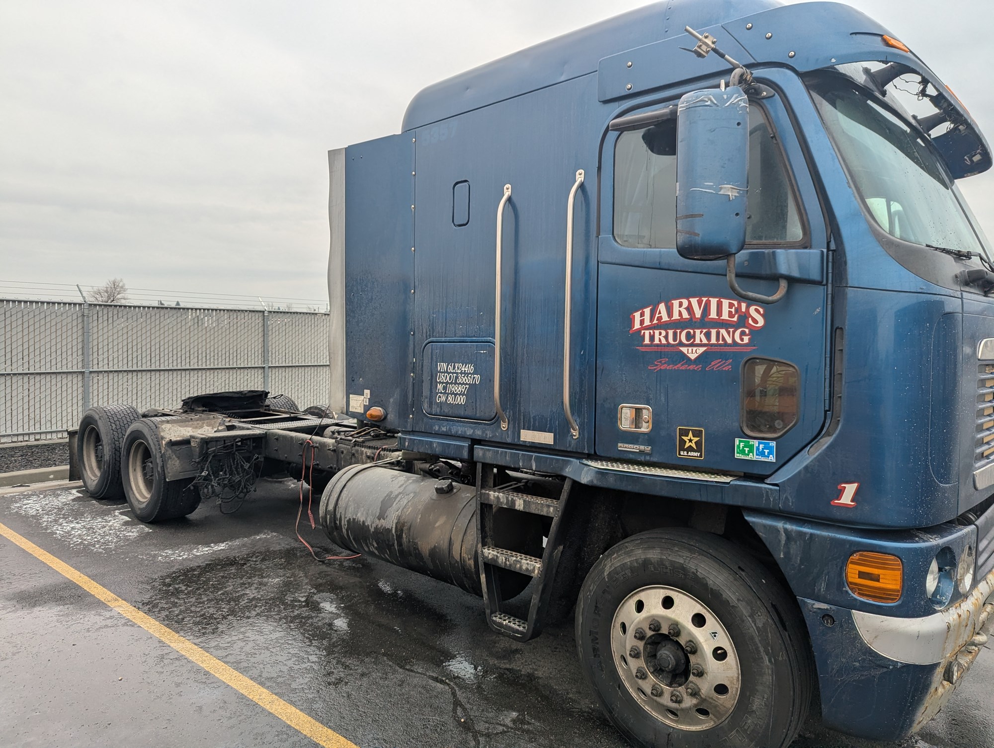 2006 Freightliner ARGOSY 2006 Freightliner ARGOSY - image 2 of 3