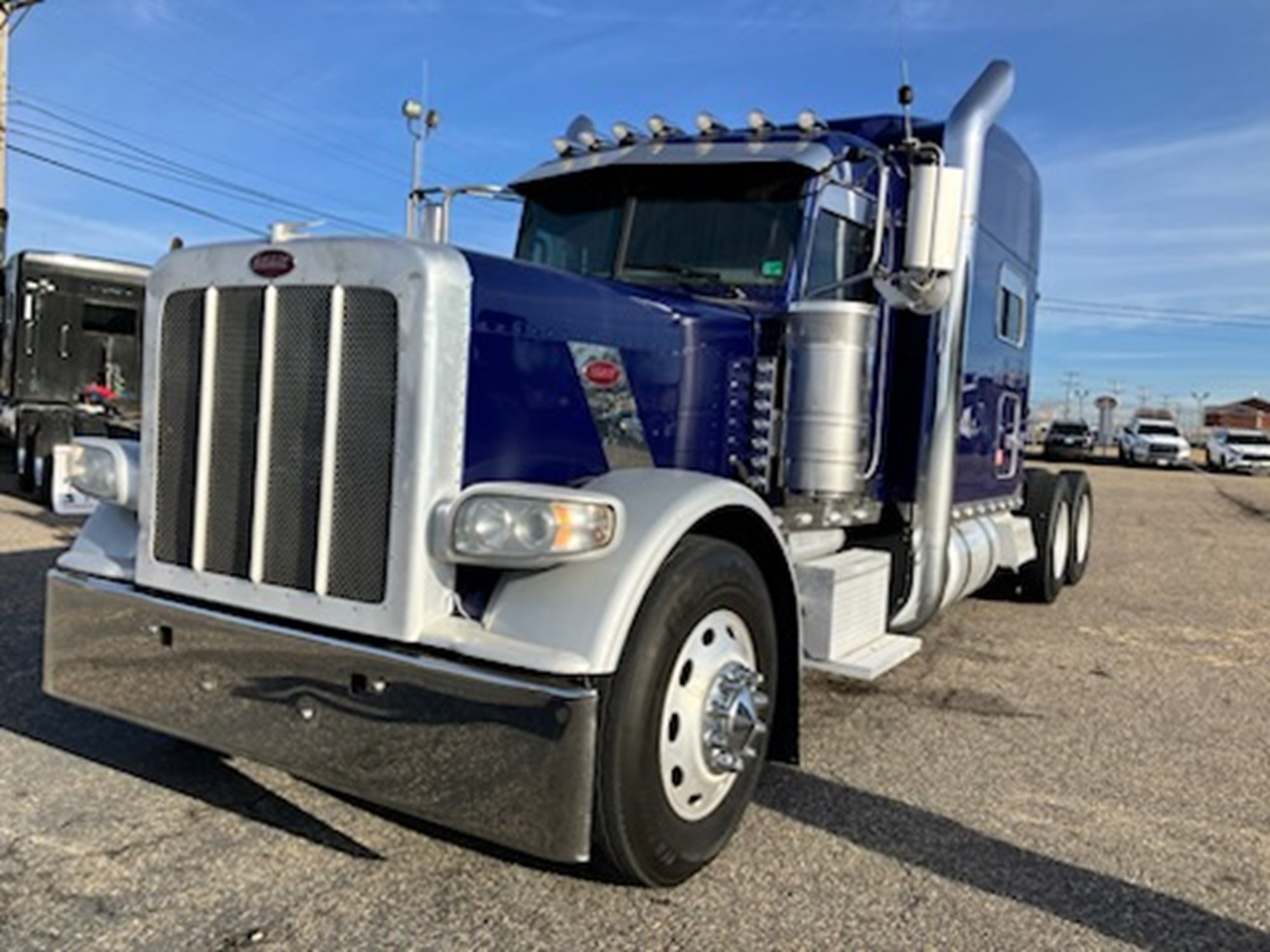 2019 Peterbilt - image 1