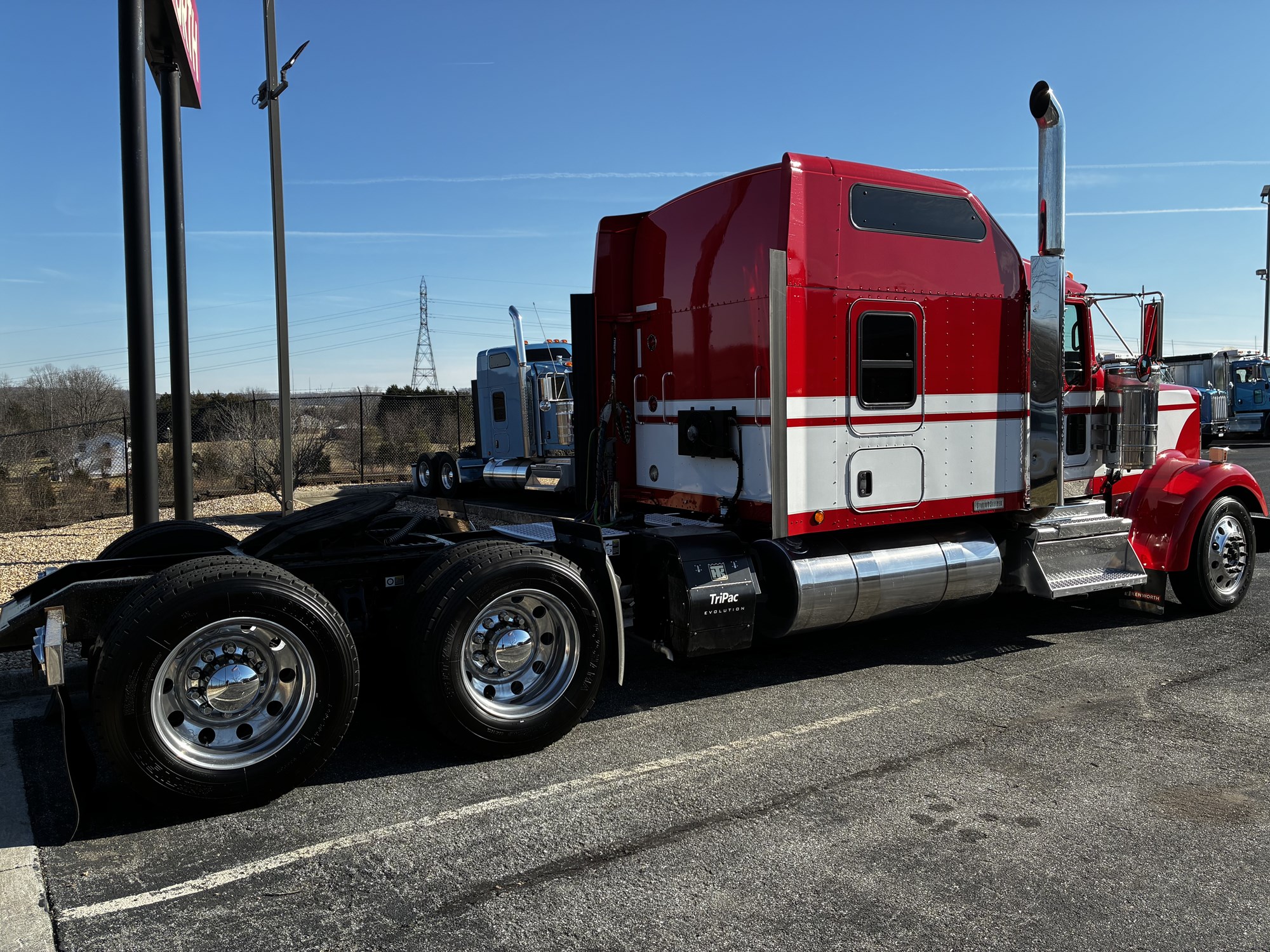 2019 Kenworth W900L - image 6 of 6