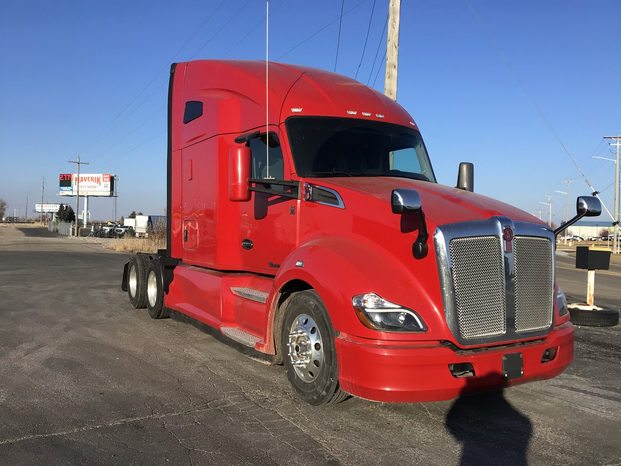 2020 Kenworth T680 - image 3