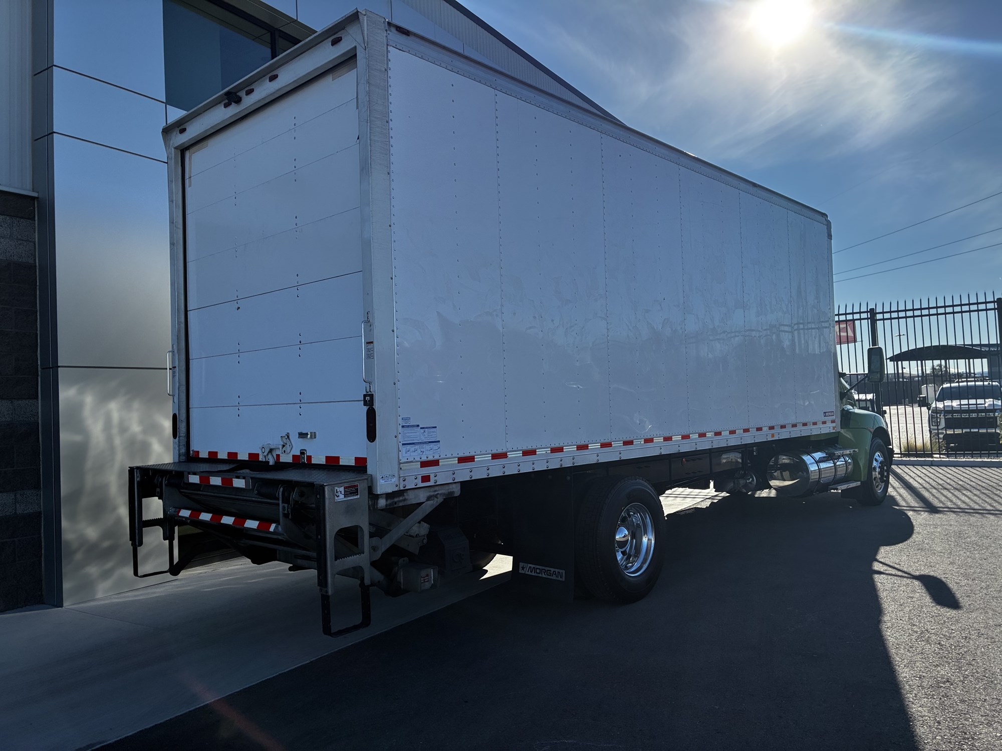 2020 Kenworth T270 2020 Kenworth T270 - image 3 of 6