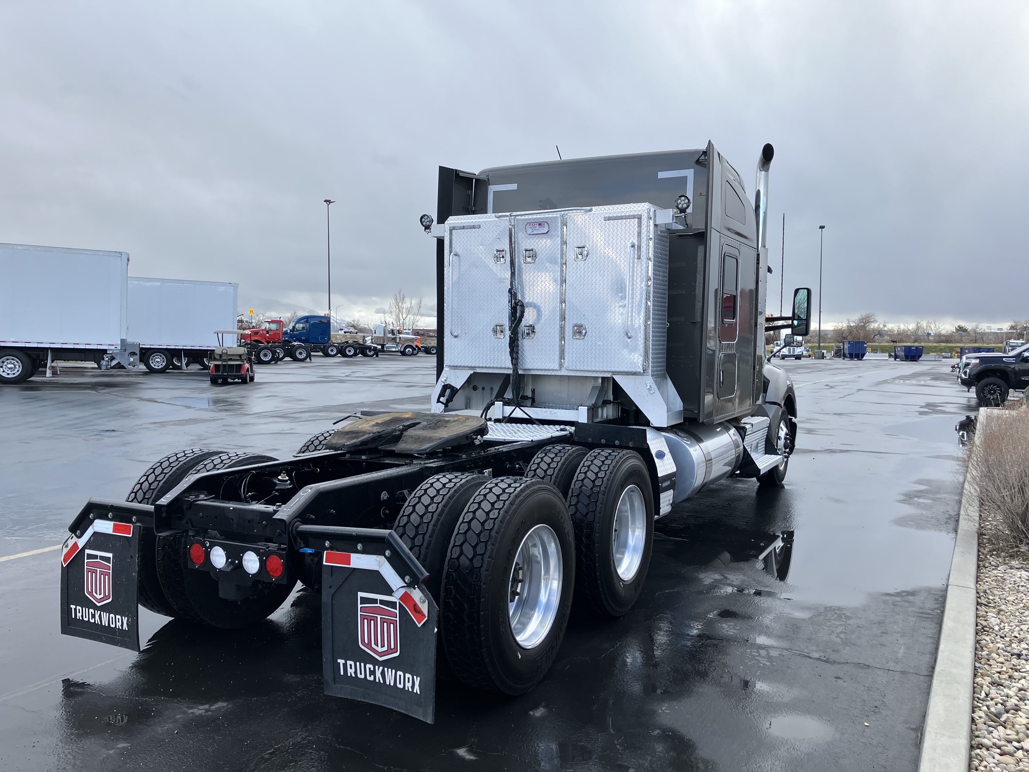2022 Kenworth T680 2022 Kenworth T680 - image 5 of 5