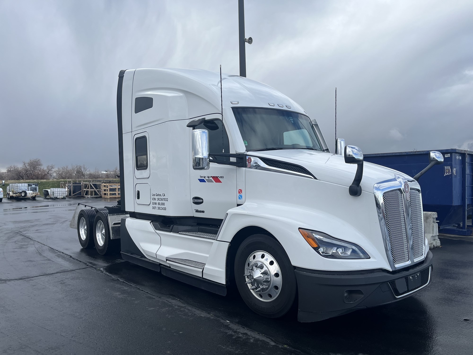 2024 Kenworth T680 - image 2 of 2