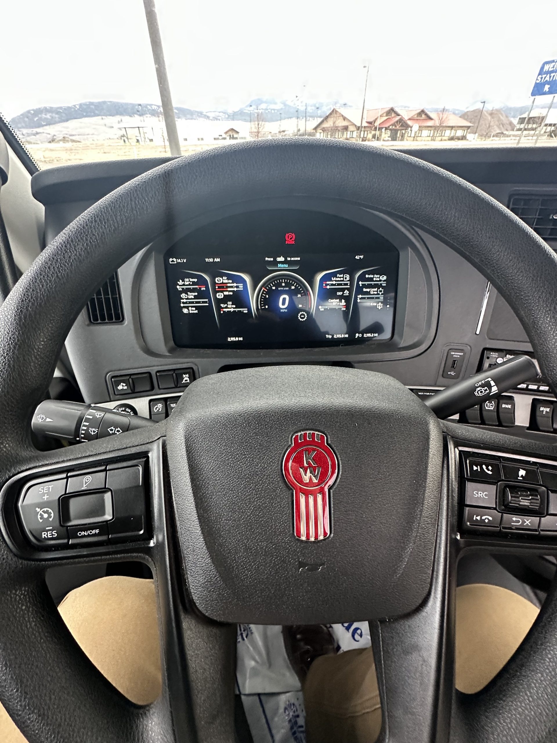 2026 Kenworth T880 - image 6