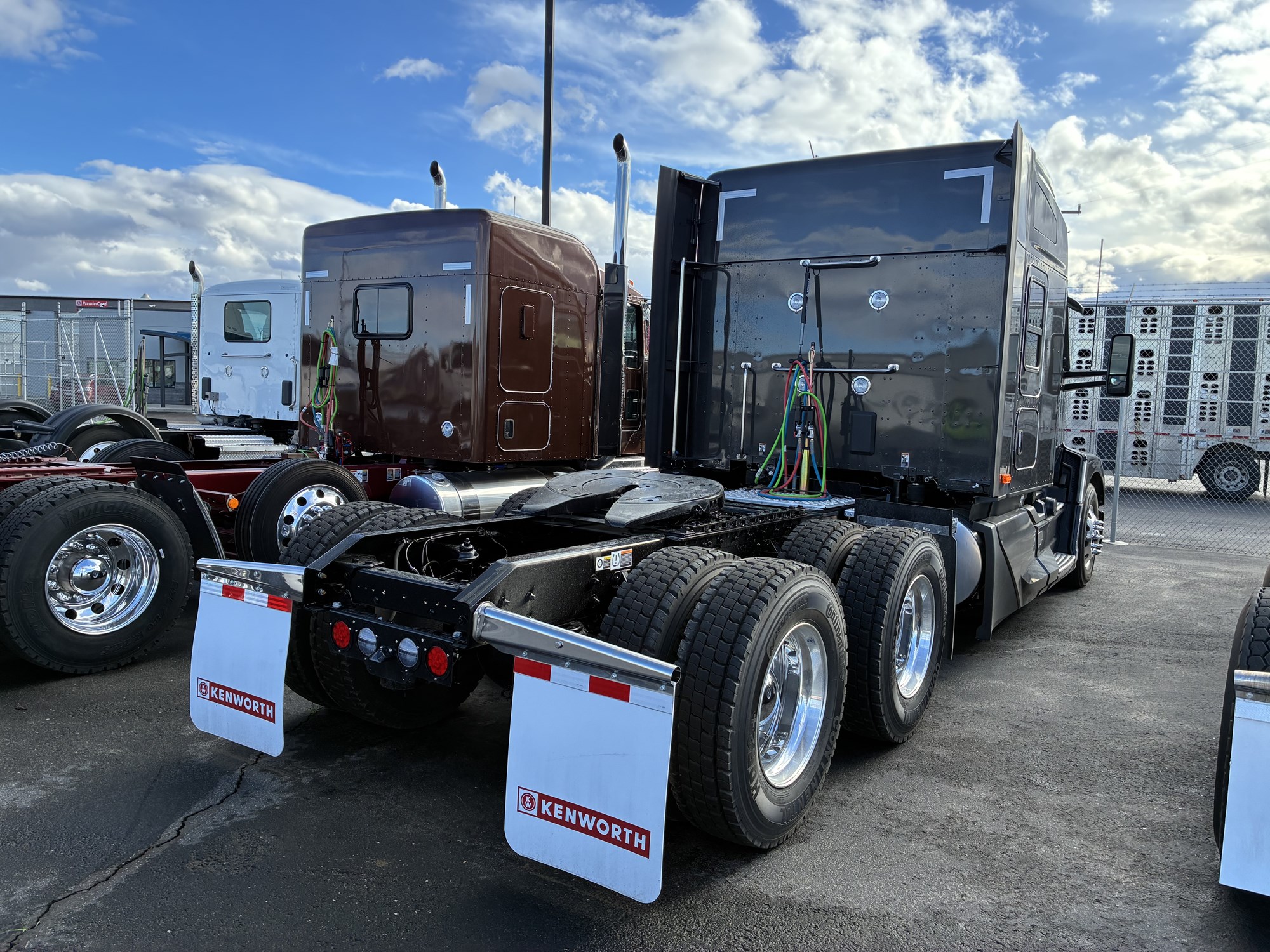 2026 Kenworth T680 - image 6