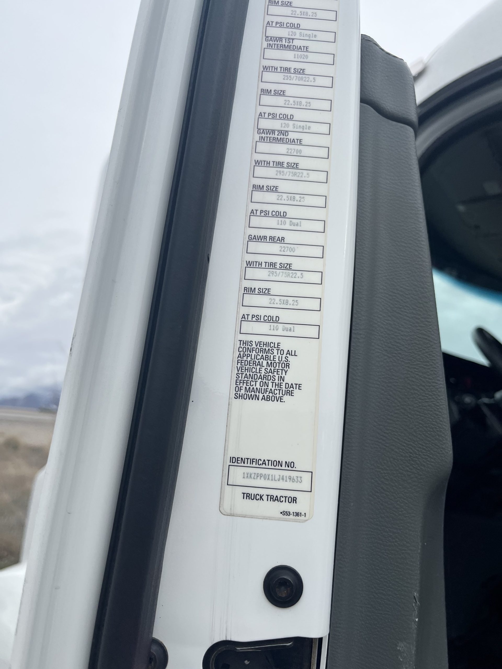 2020 Kenworth T880 - image 6