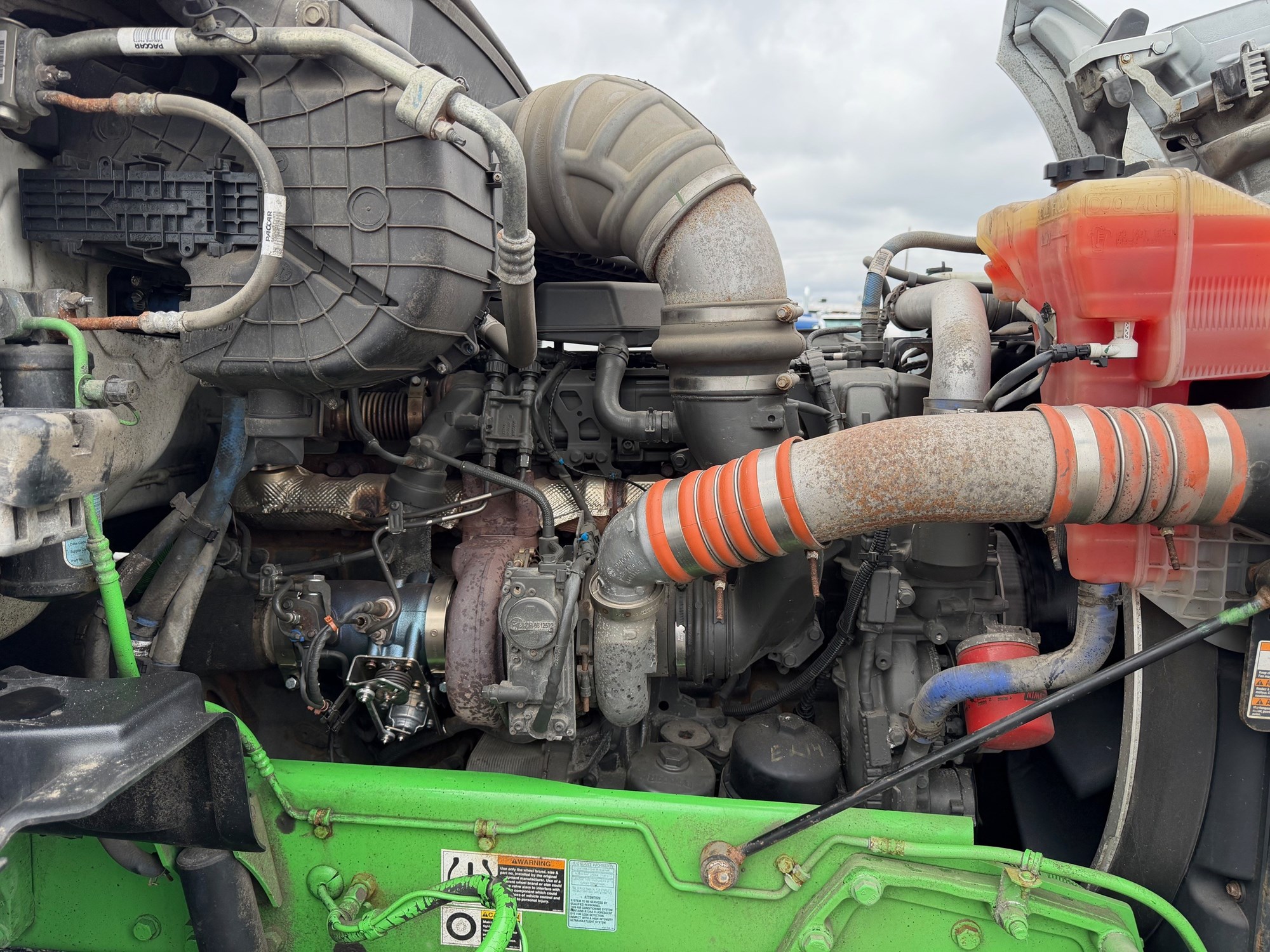 2020 Kenworth T880 - image 6