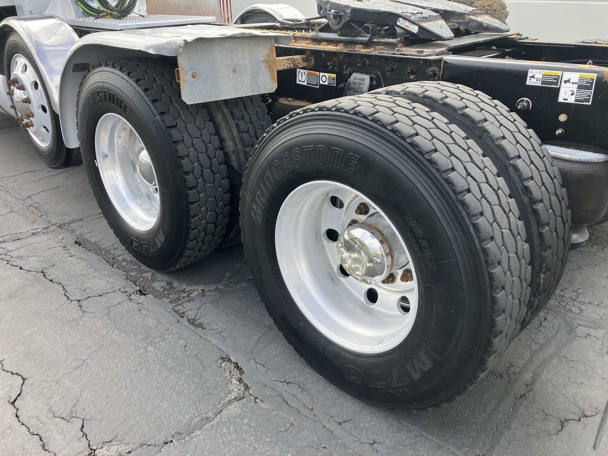 2021 Peterbilt - image 4