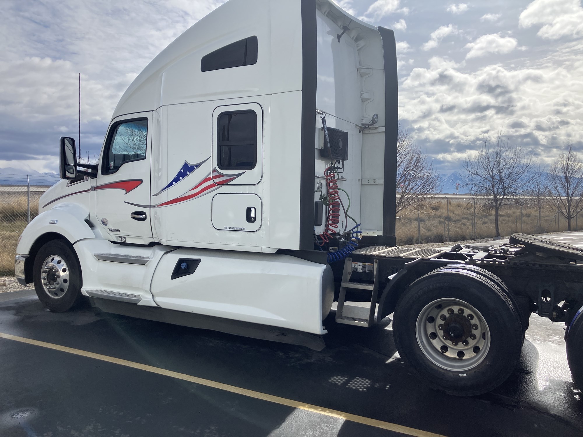 2021 Kenworth T680 2021 Kenworth T680 - image 5 of 6