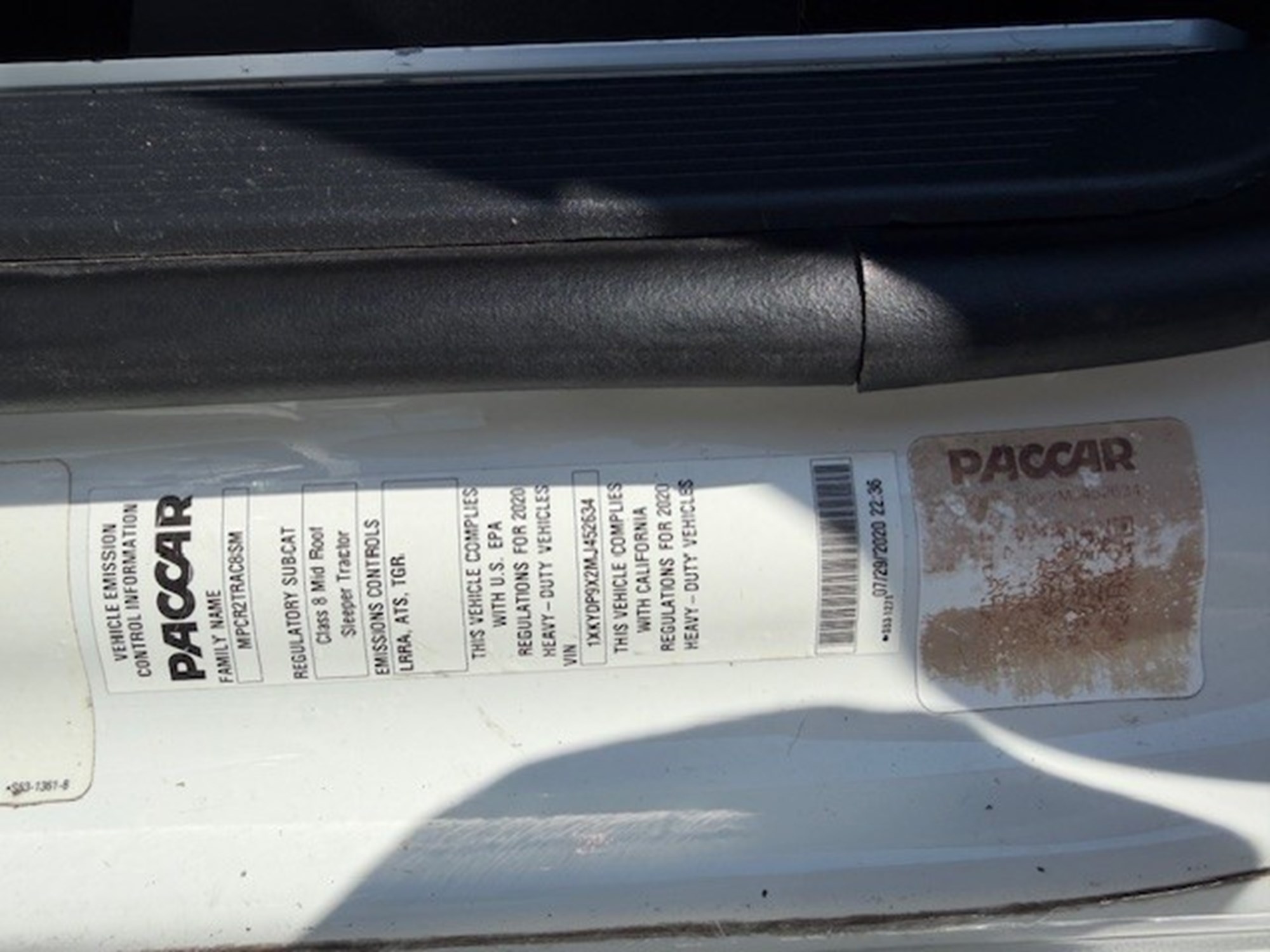 2021 Kenworth T680 2021 Kenworth T680 - image 3 of 6