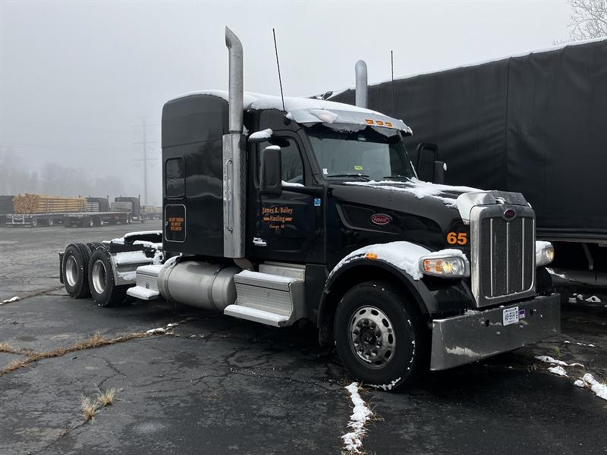 2022 Peterbilt 567 - image 1 of 2