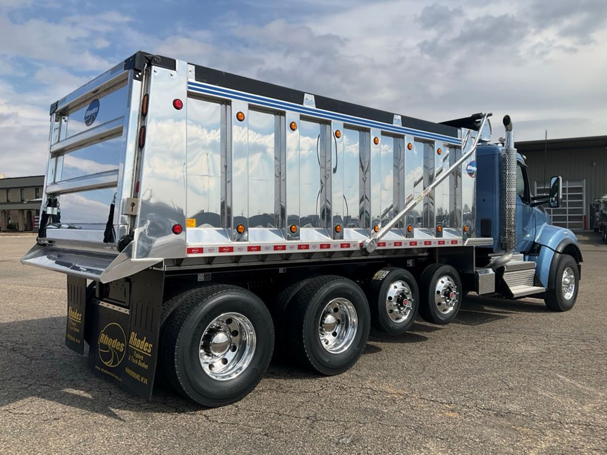 2026 Kenworth T880 2026 Kenworth T880 - image 5 of 6