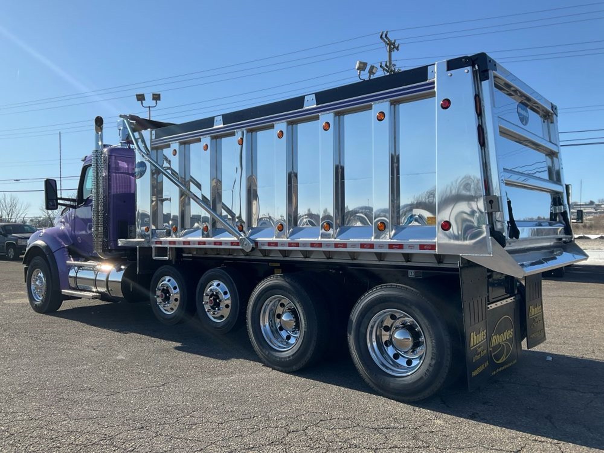 2026 Kenworth T880 - image 4