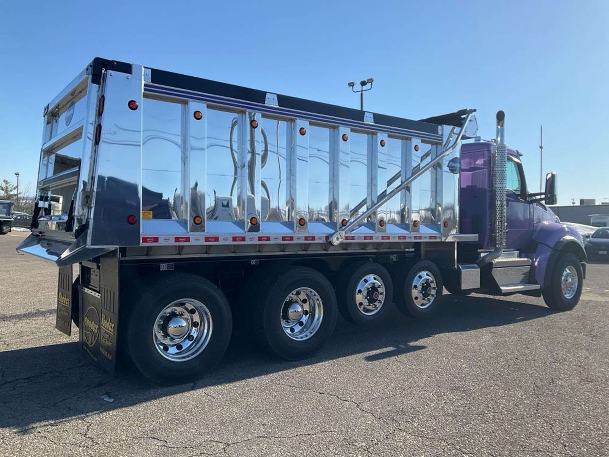 2026 Kenworth T880 - image 6