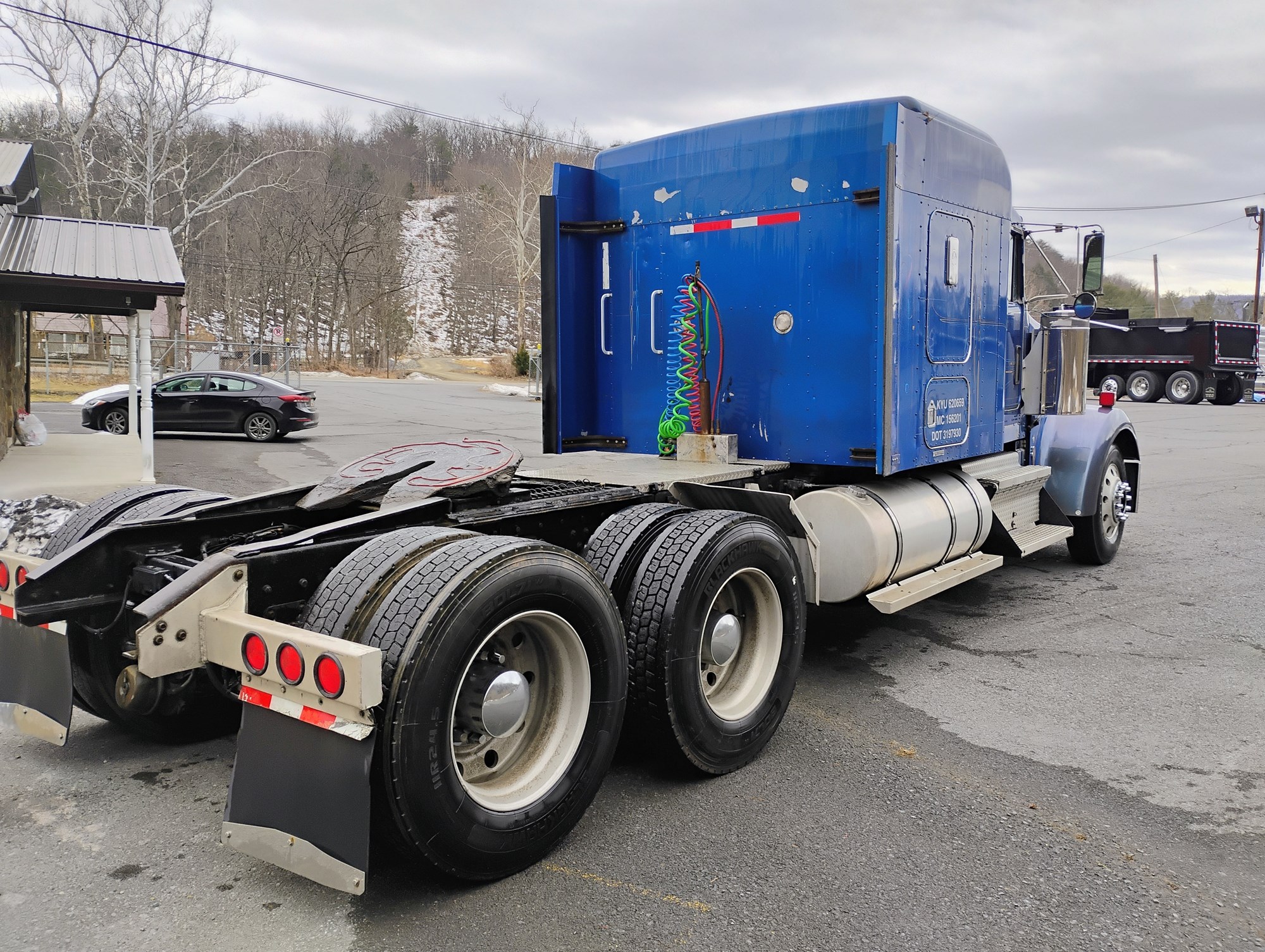 1999 Kenworth W900B - image 6 of 6