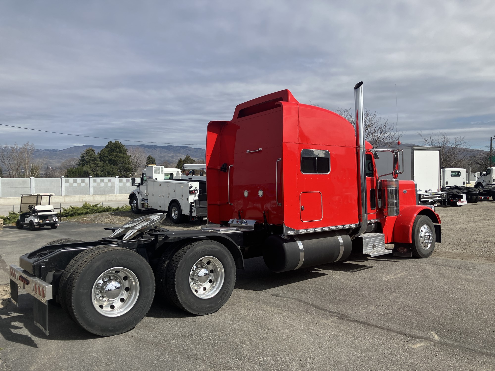 2007 Peterbilt 379 - image 5 of 6
