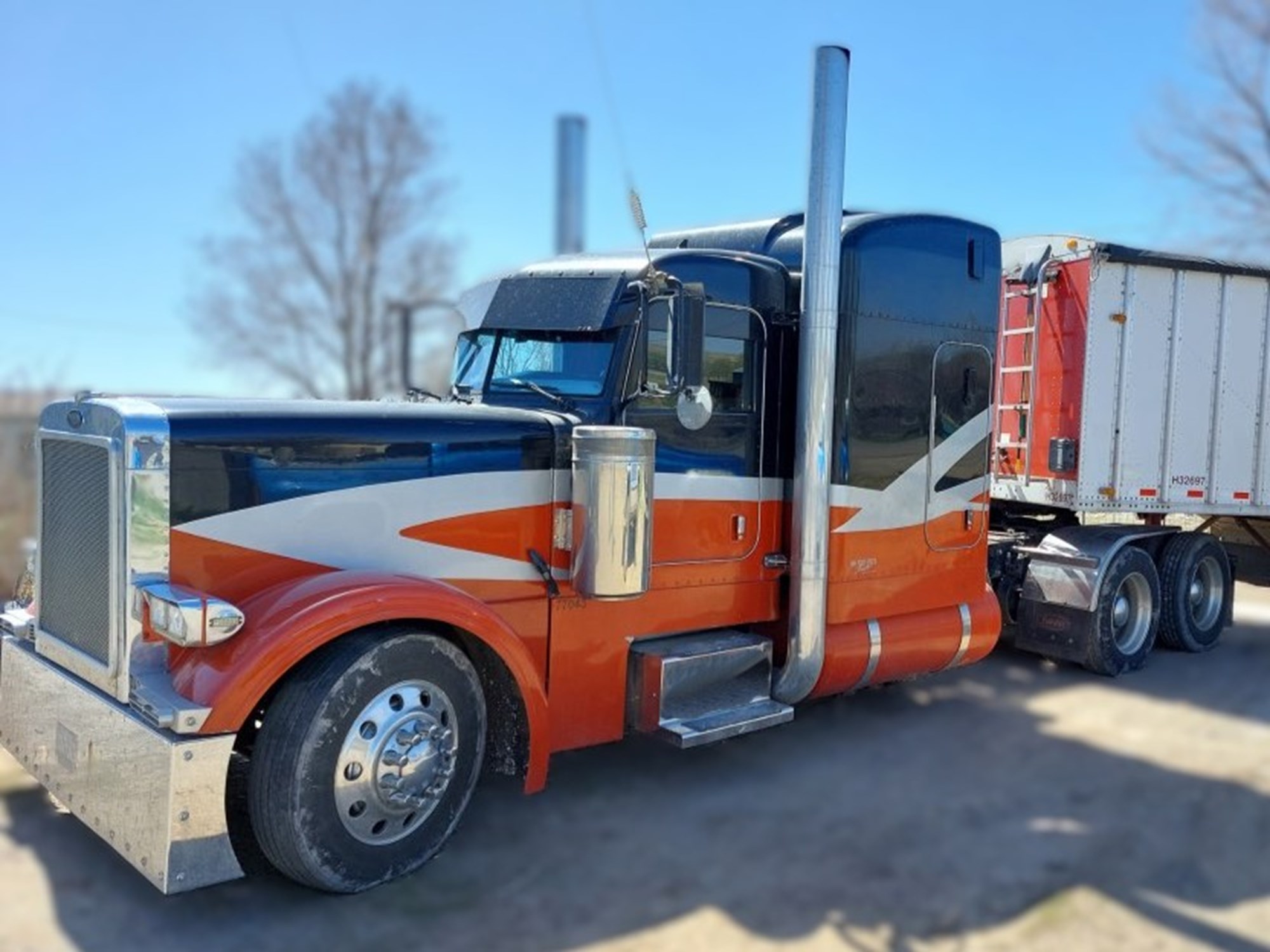 2007 Peterbilt 379 - image 1 of 1