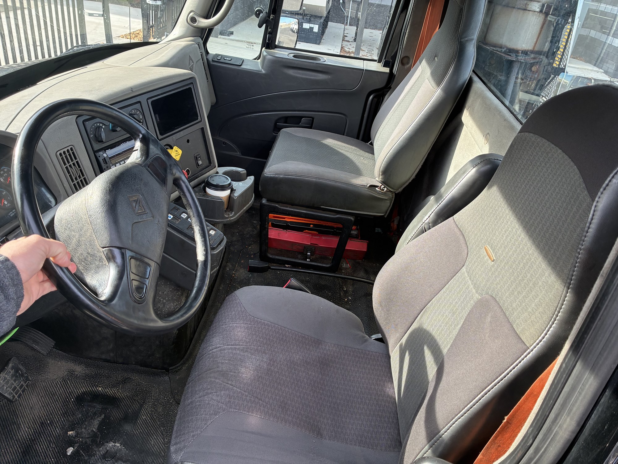 2008 International 8600 - image 6 of 6