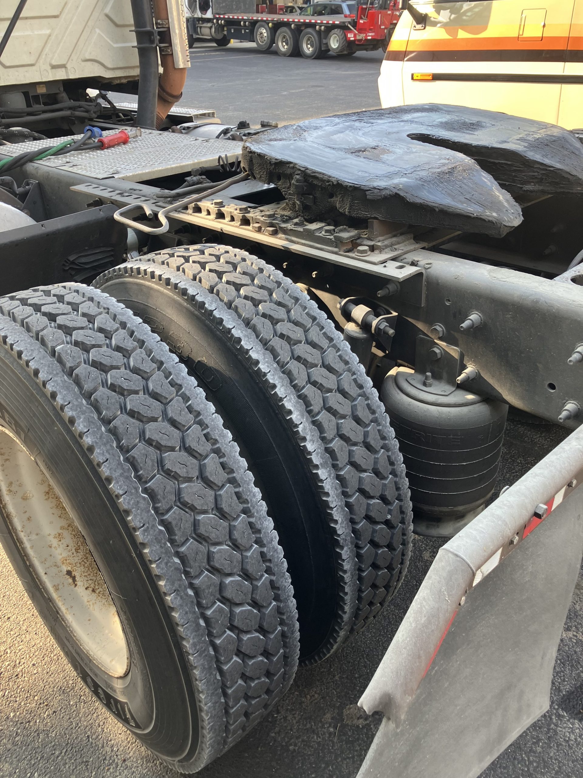 2015 International Prostar - image 5 of 6