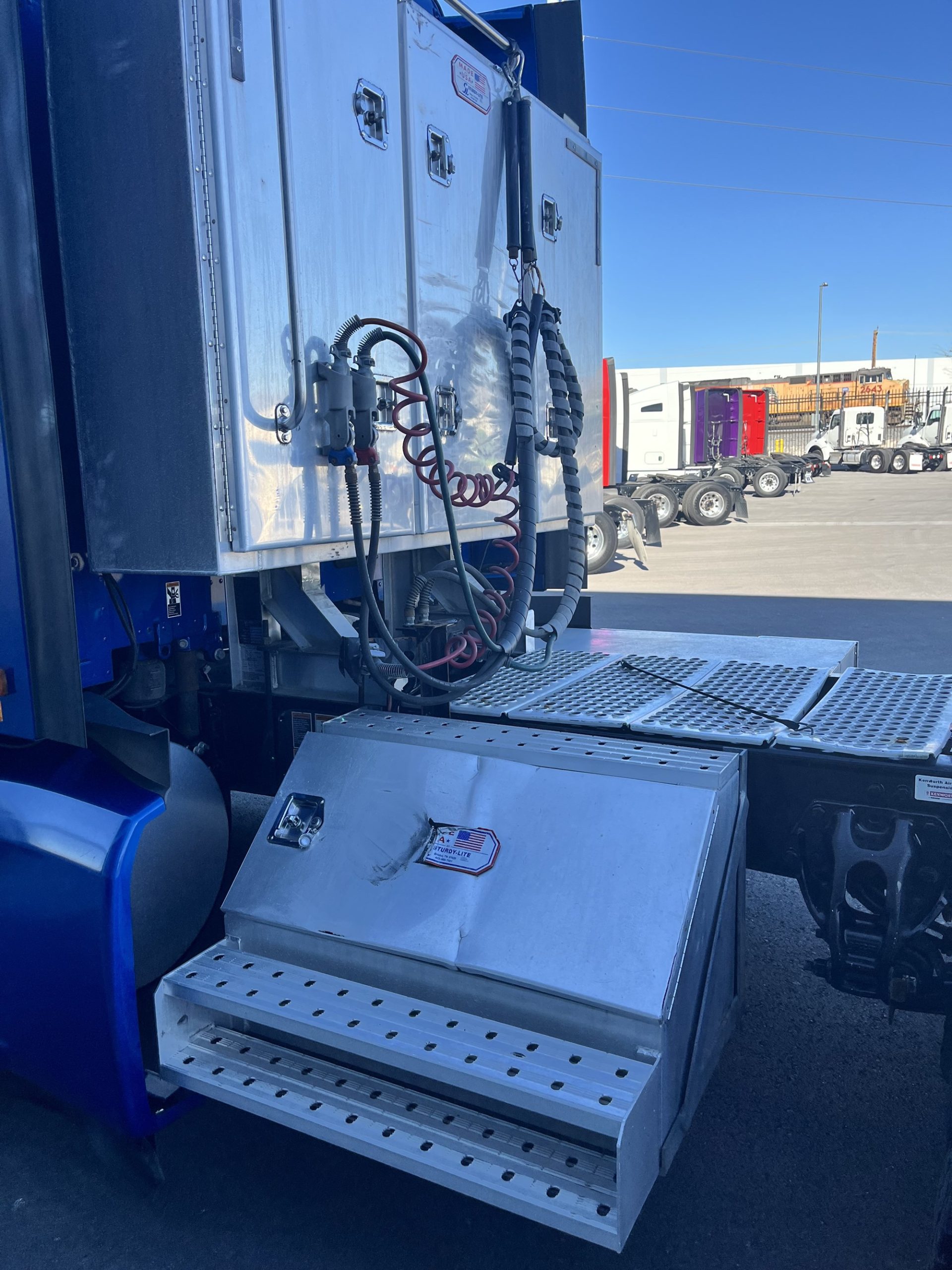 2021 Kenworth T680 - image 6 of 6