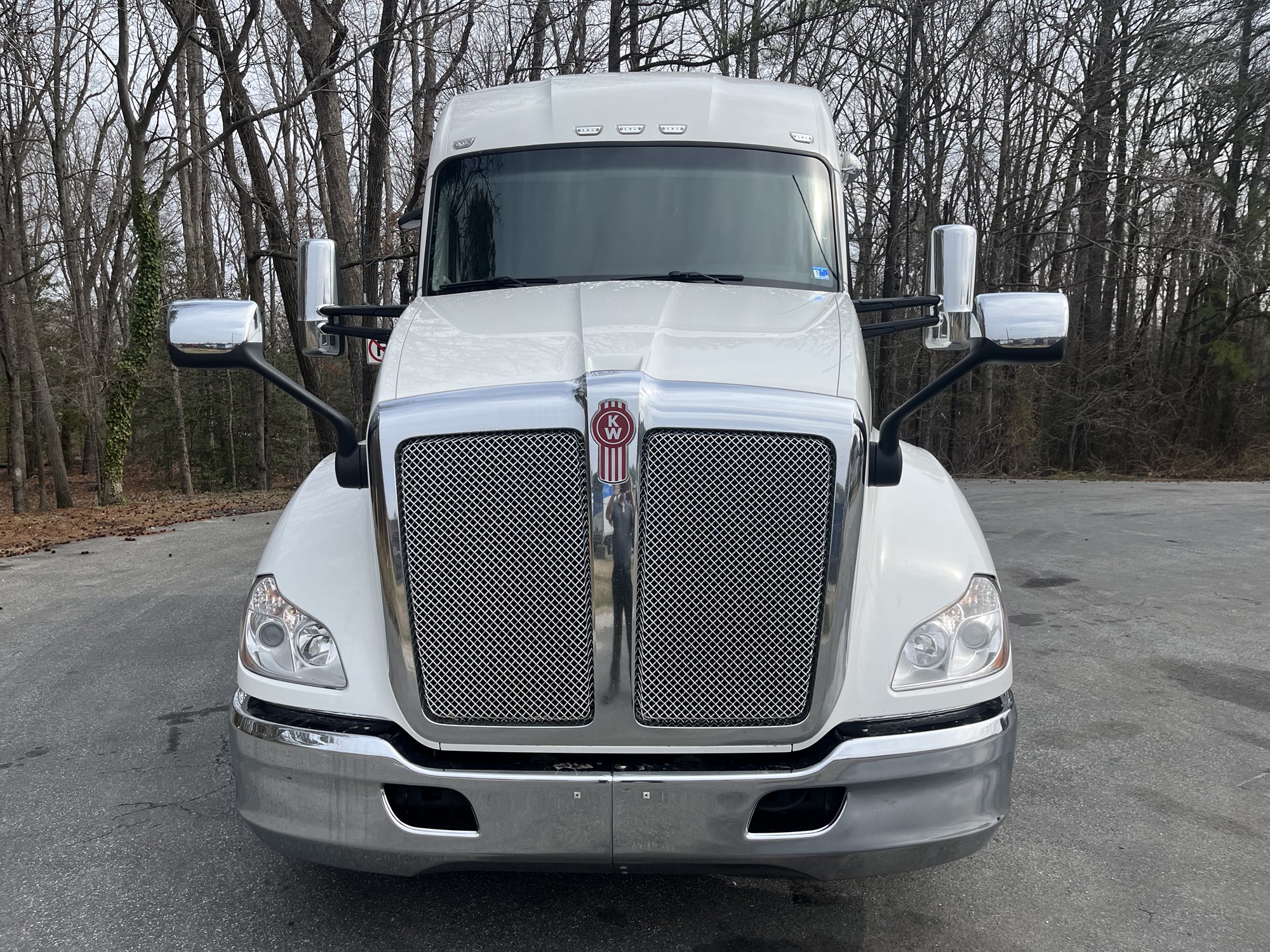 2021 Kenworth T680 - image 2