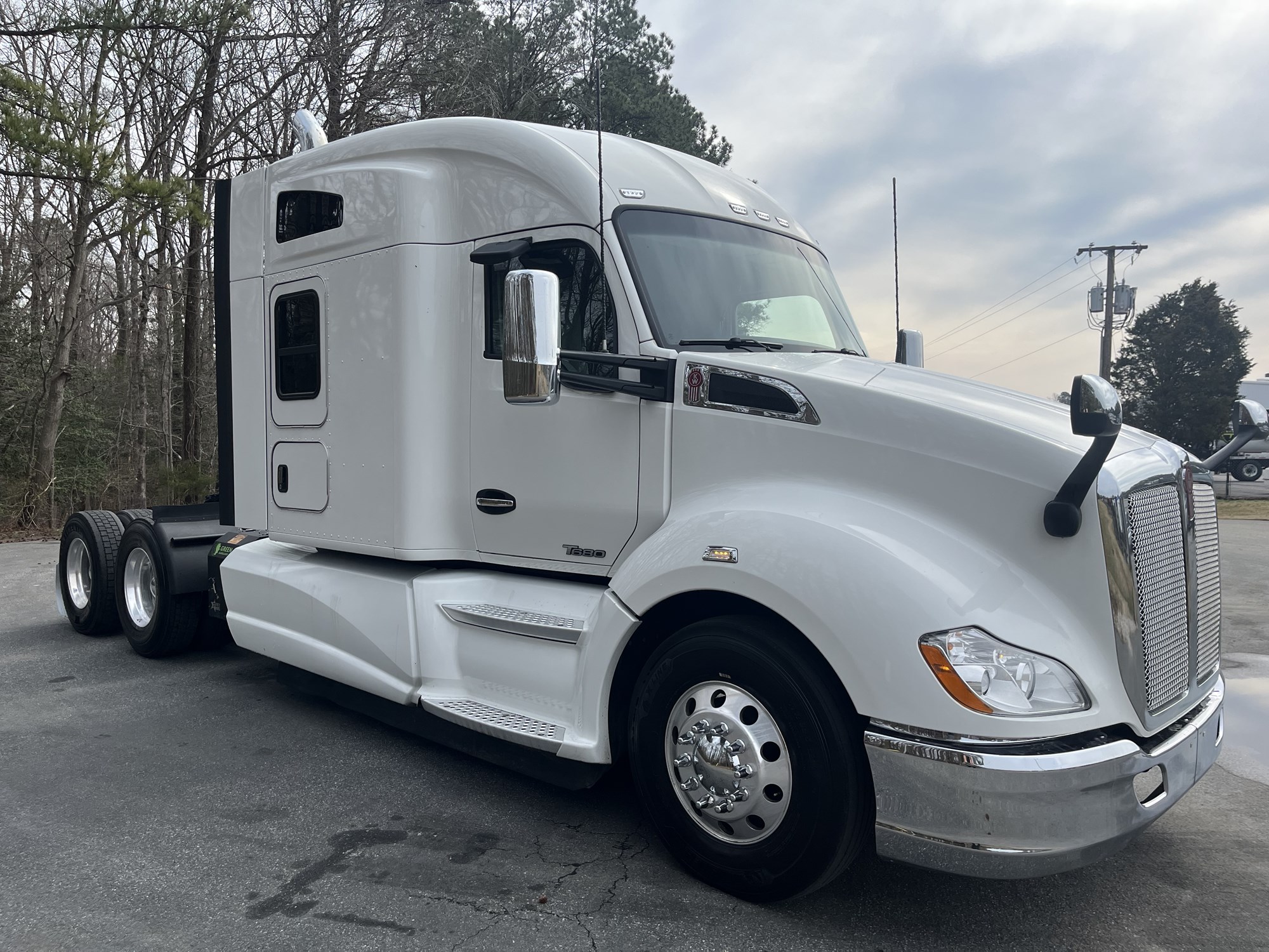 2021 Kenworth T680 - image 3