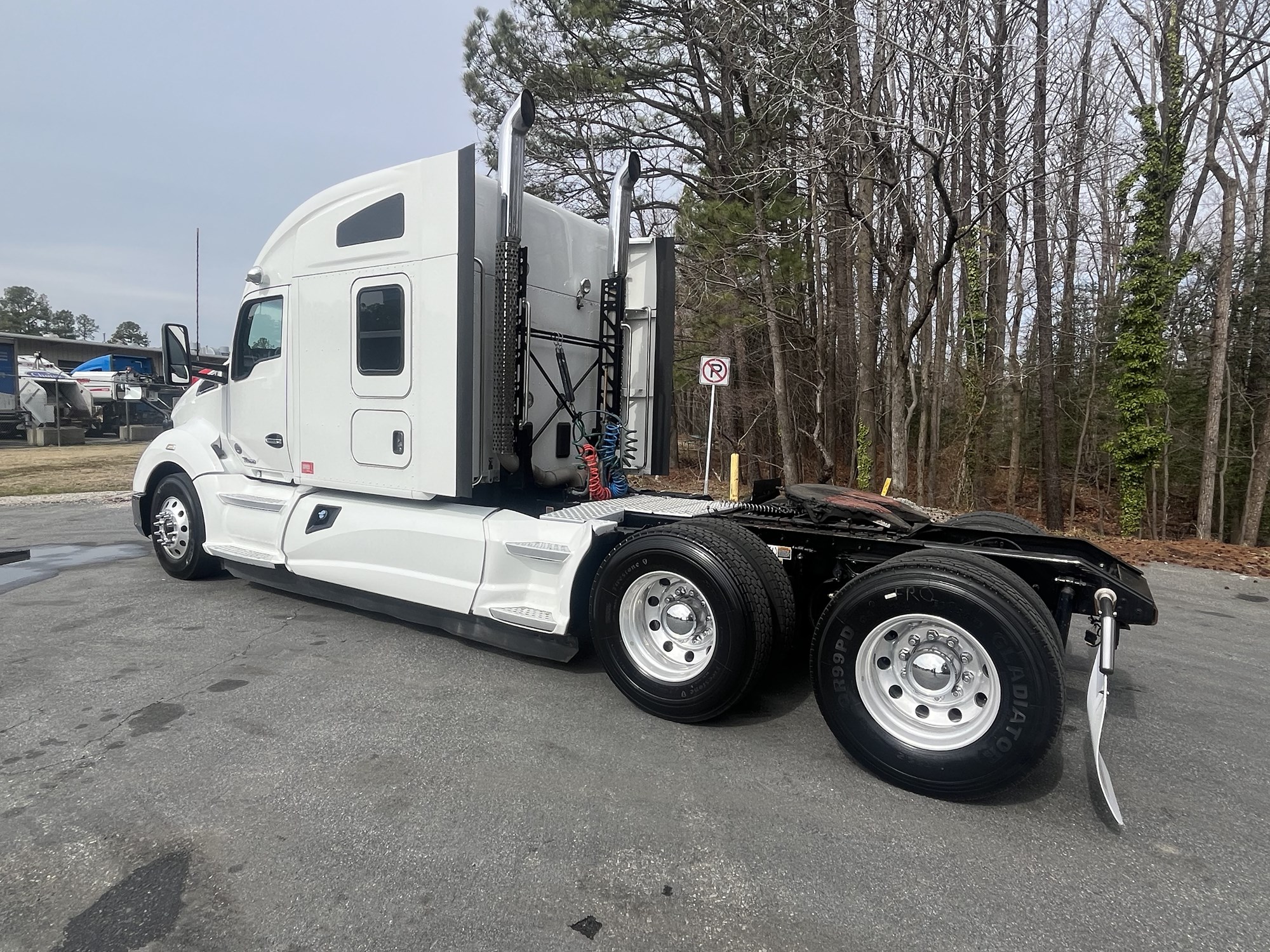 2021 Kenworth T680 - image 6