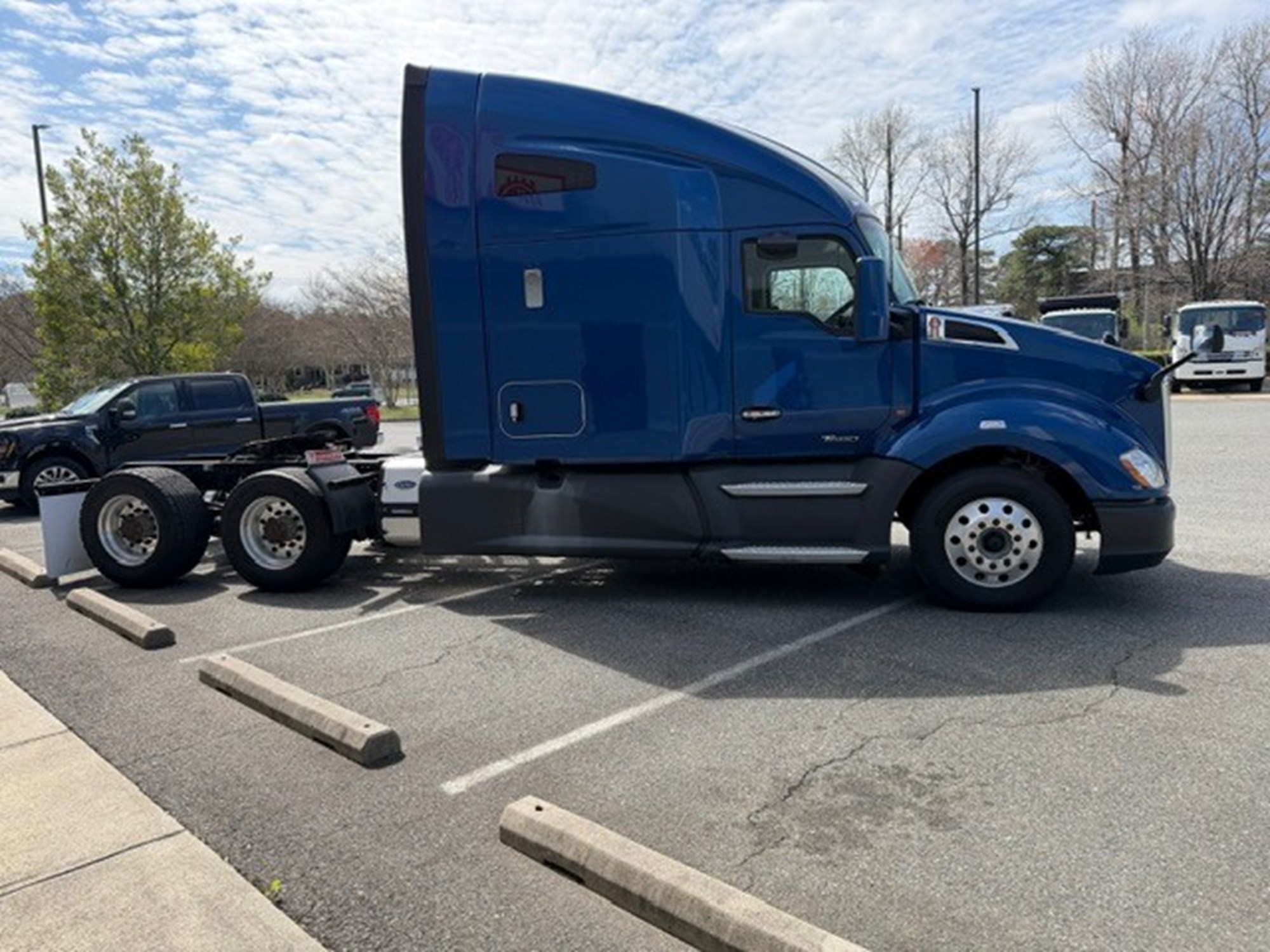 2021 Kenworth T680 — photo 6