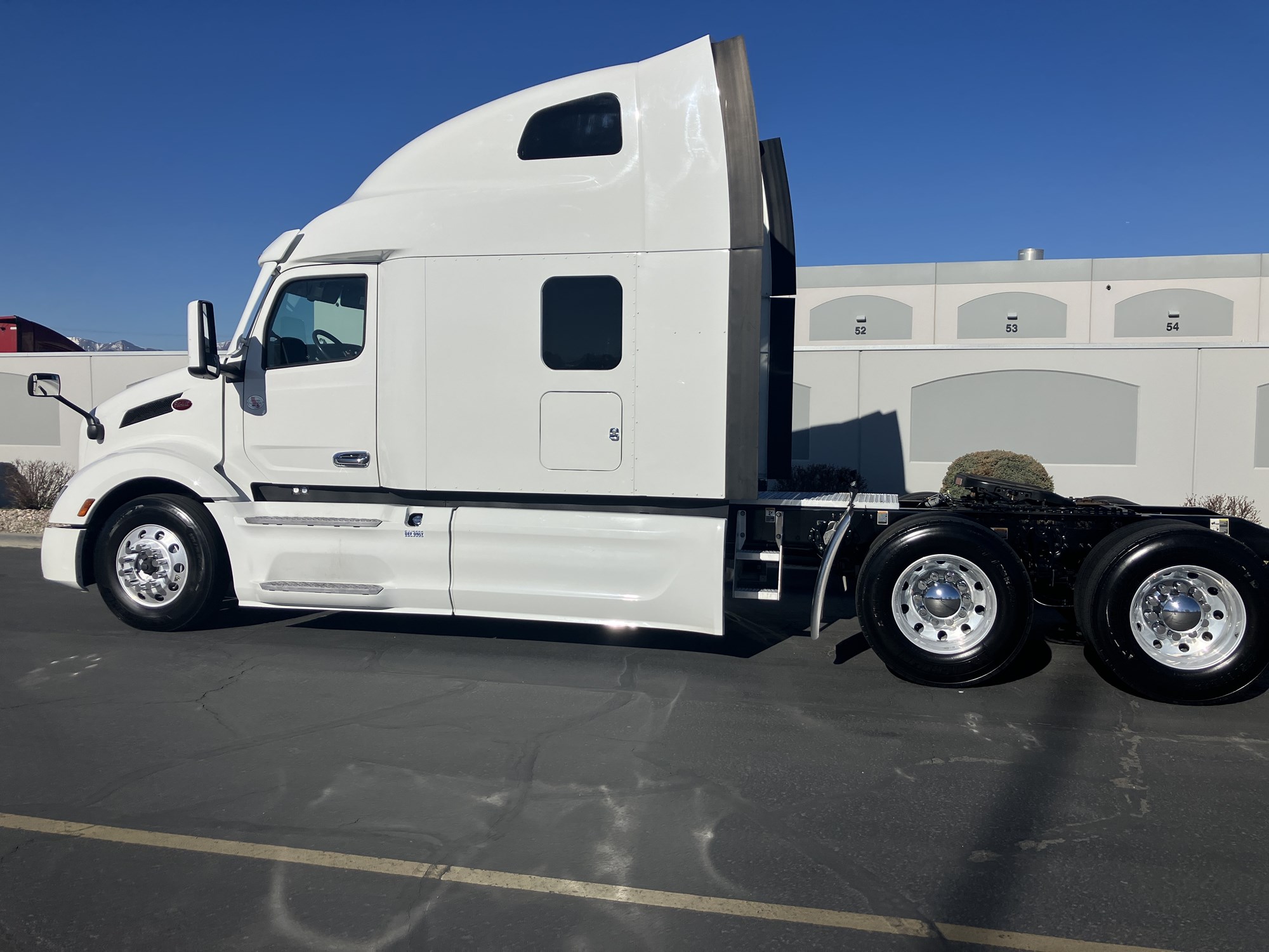 2022 Peterbilt - image 2