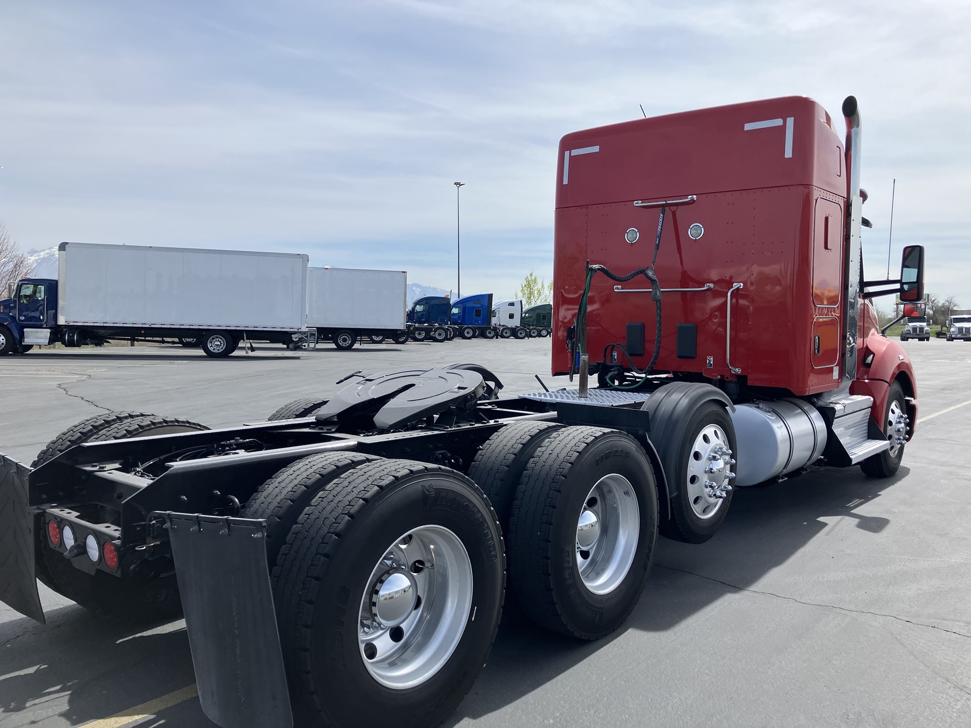 2022 Kenworth T680 - image 6 of 6