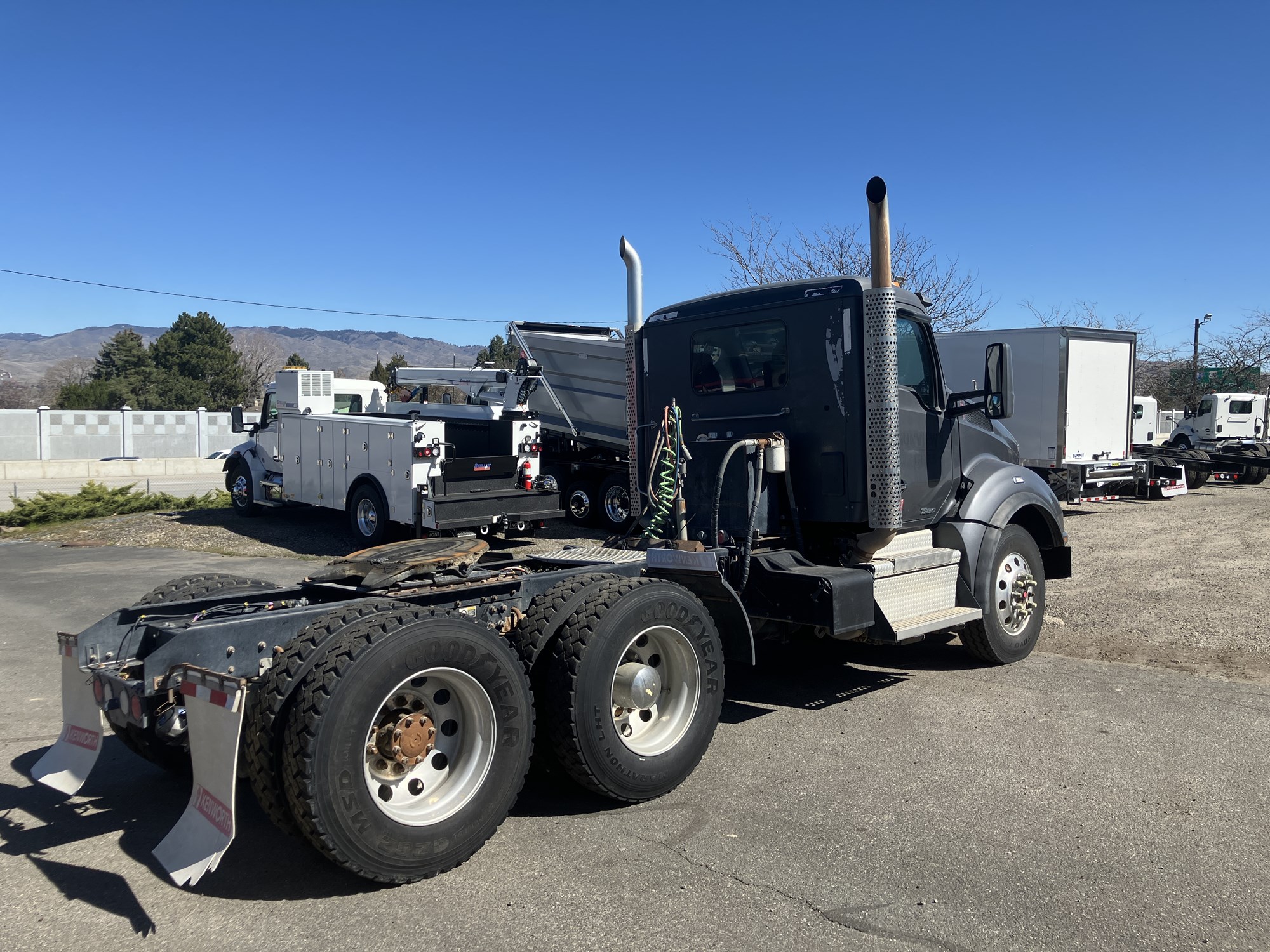 2021 Kenworth T880 - image 5 of 6