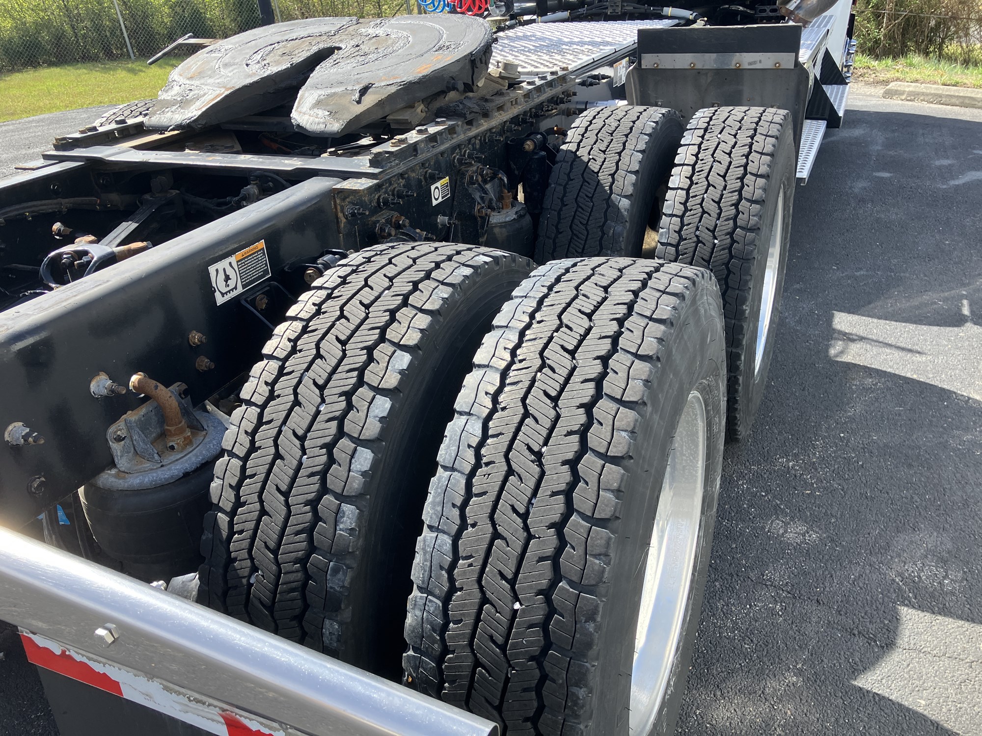 2022 Kenworth T880 2022 Kenworth T880 - image 6 of 6