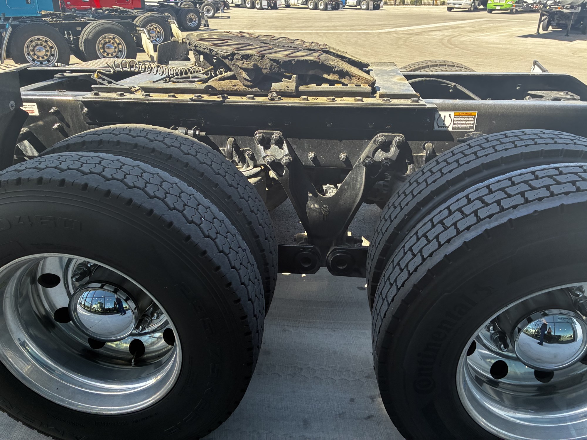 2022 Kenworth T880 - image 6 of 6