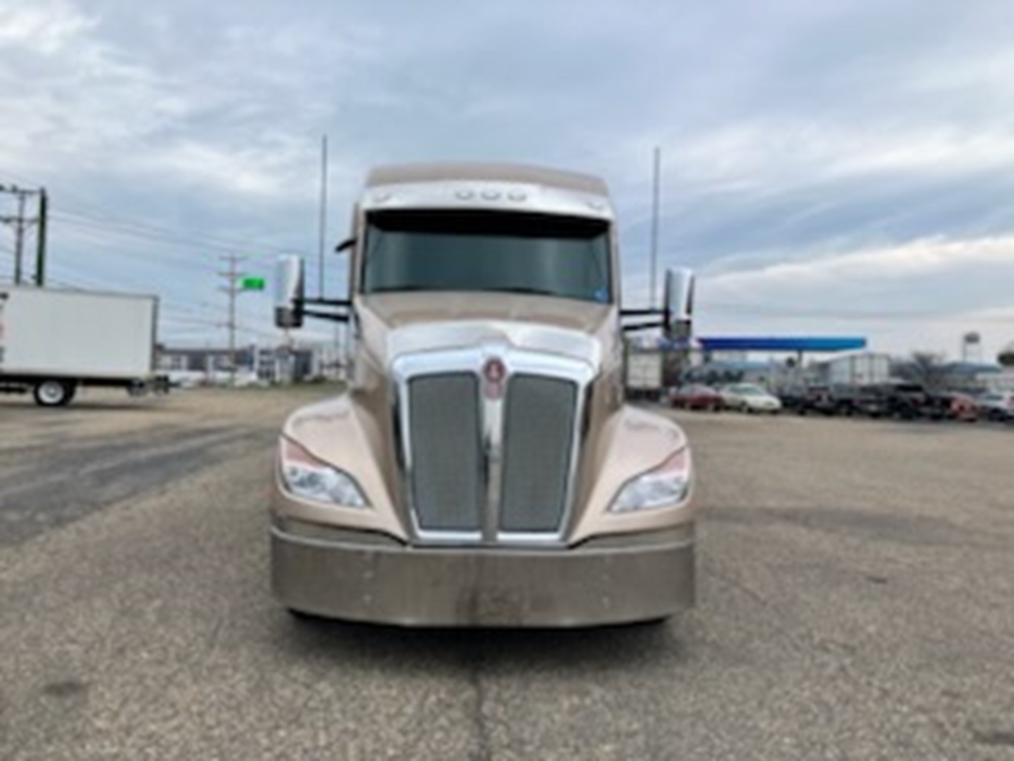 2023 Kenworth T680 Next Gen - image 2 of 6