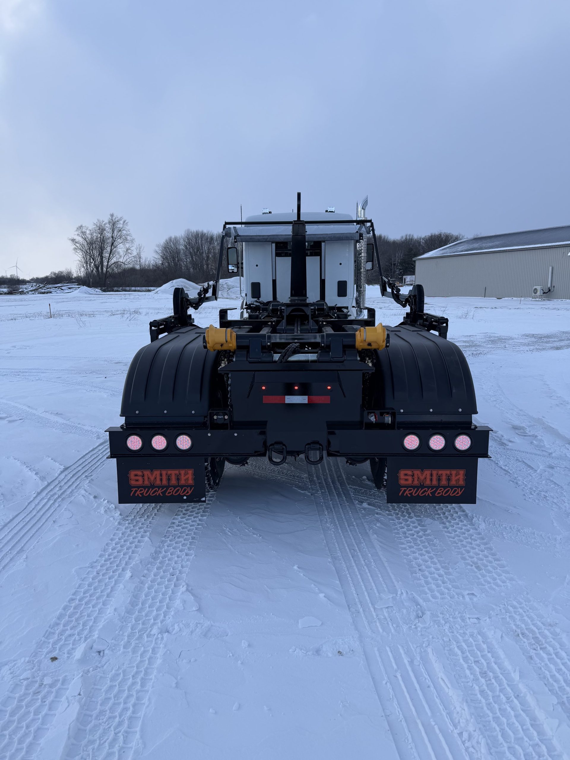 2026 Kenworth T880 - image 3