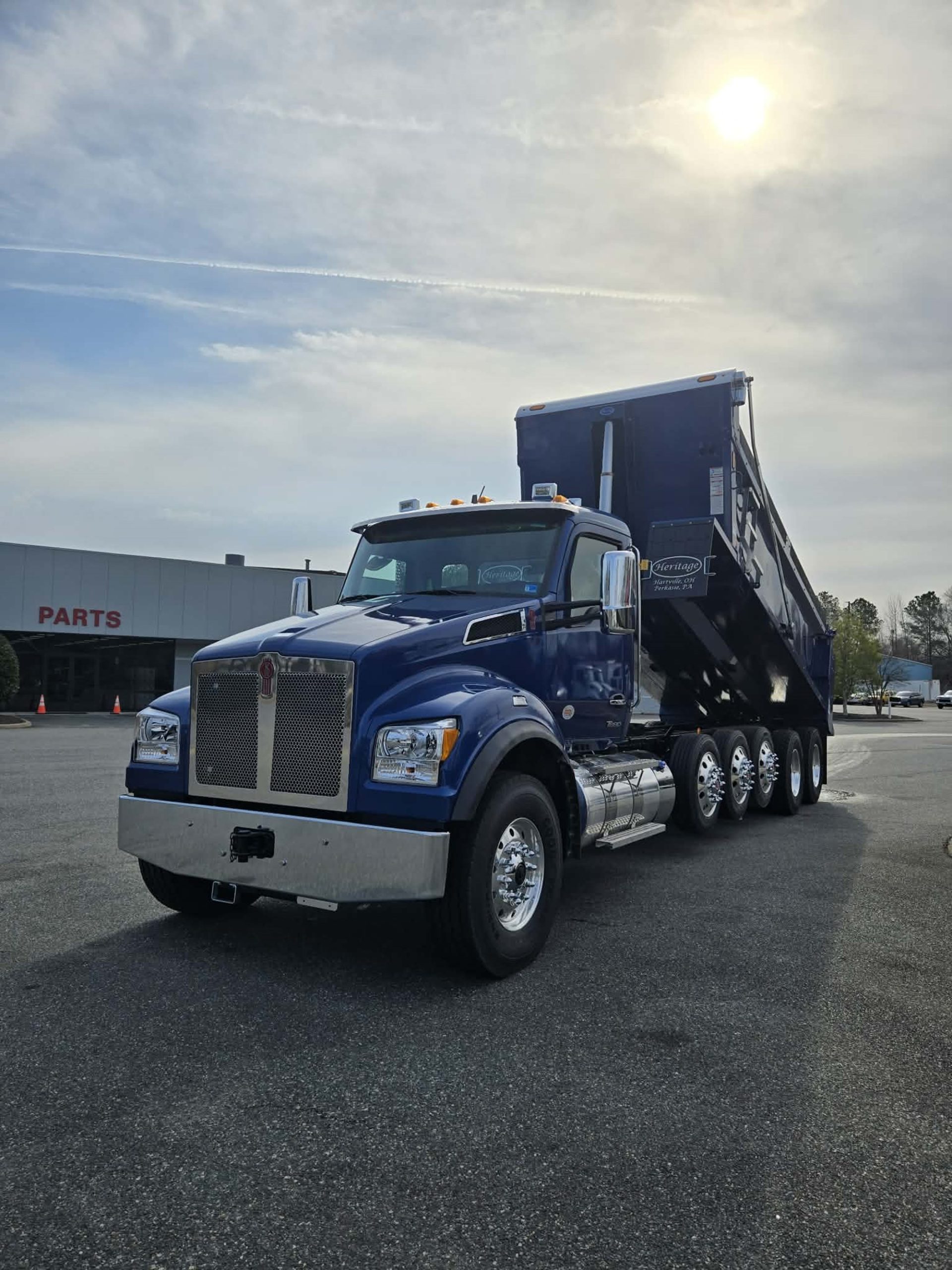 2026 Kenworth T880 - image 6